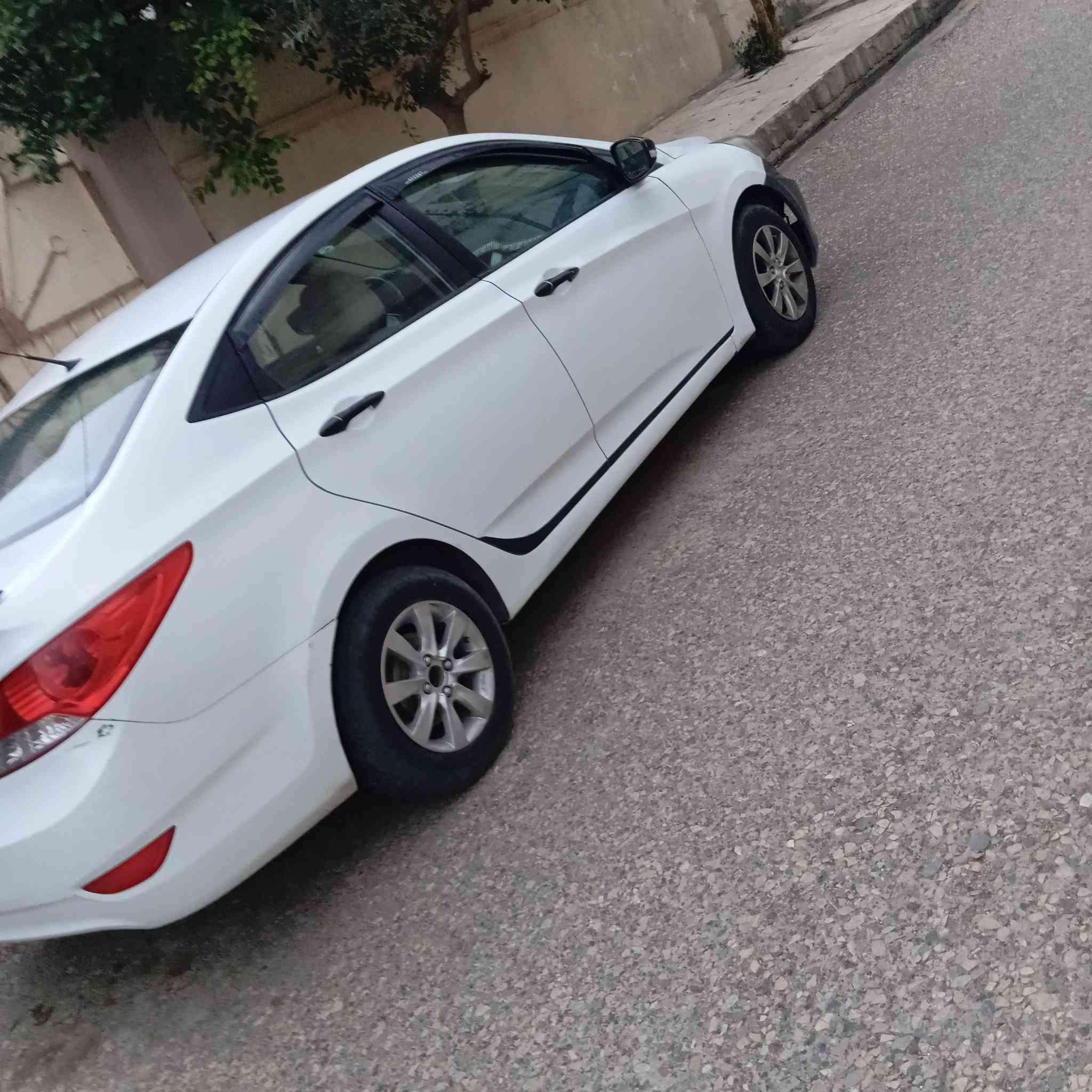 اكسنت موديل 2011بي سبخ رقمو سنوي نويه 6ورقه غرامه سه ري سعر 91ورقه عنوان ئاكري ***********
