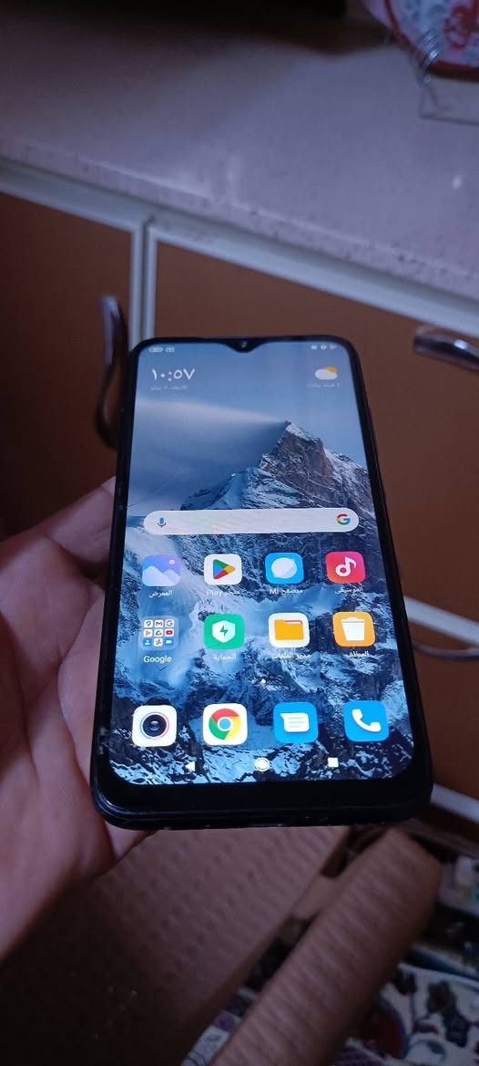 ڕیدمی8بۆفرۆشتن بێ عەیبەدرزو شکاوی تیایە2سیمەنرخ35\***********
