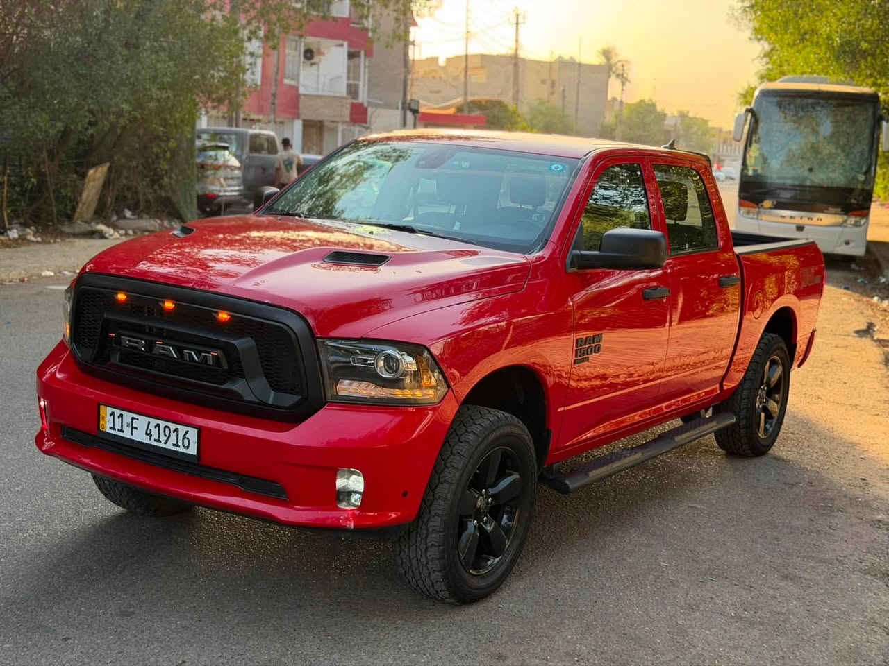 RIM 2023
سياره ماشية ٢٢ ميل كلين بدون صبغ باب طويل بدي قصير 
محرك ٦ سلندر معليها 4 انج عليها تخم تاير جديد  

السياره بحالة الوكاله شرط سبيرها مانازل من الوكاله 
حداده مكينه كير كلشي بيها مامفتوح من الوكاله 
بدون اي نقص 

السيارة جداده ونظافة اكثر من الصور بهواي 

باسمي تحويل ثاني يوم 
مكان بغداد  جديده 
سعرها ٢٦٥ بيها مجال 
*********** متواجد واتساب 
صور الحادث موجوده بالمنشور 
بيع او مراوس حسب القناعة
