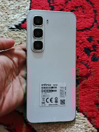 انفنكس هوت i60 نظيف كلش مستخدم اقل من شهر  ذاكره 256 فقط كارتونته وياه...