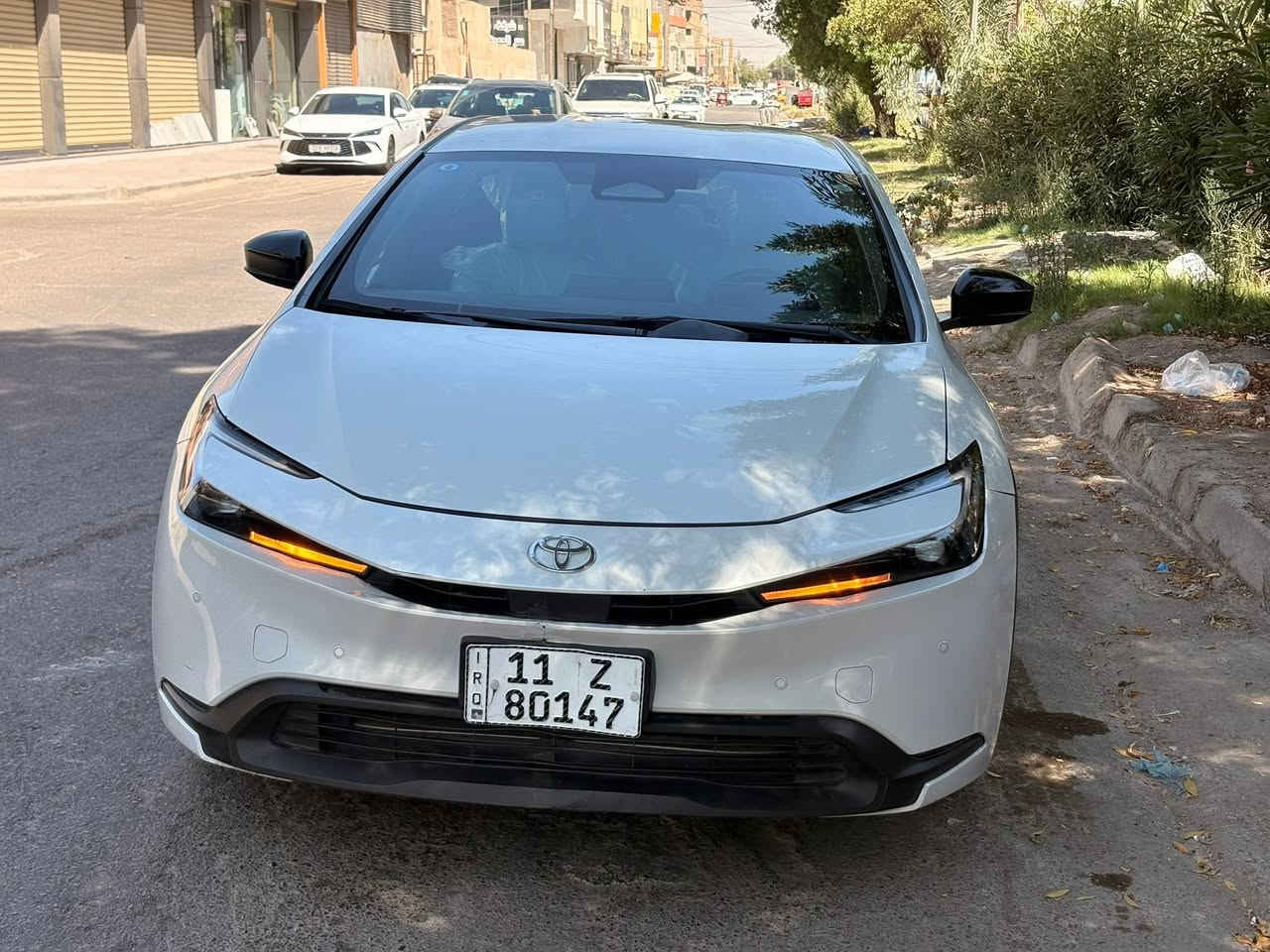 السلام عليكم
للبيع تيوتا بريوس ياباني 
موديل 2024 شكل الجديد
وارد امريكي 
رقم بغداد
سعه المحرك 2000 +هايبرد
ماشيه:  28 الف
الون ابيض صدفي
المواصفات
⬇️
1_بصمه تشغيل+ تشغيل عن بعد
3_سايد بريك بصمه
4_حساسات اماميه
5_حساسات خلفيه
6_رادار امامي 
7_رادار خلفي
8_رادار جوانب
9_تحديد مسار
10_مثبت سرعه
11_قياده ذاتيه
12_مصابيح زنون
13_مانع نزلاق
14_شاشه كبيره+كار بلي و 
بعد موصفات موجوده 
حادث صبغ بنيد و قماره 
كير مكينه تبريد كهرباء شواصي بدنه كله ايرباك كله مكفول 
***********

السعر: 140 وبيهة مجال كلش بسيط حق الجيه فقط
