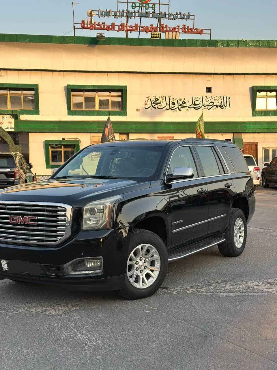 يوكن ٢٠١٨ SLE خليجي
السياره كفاله عامه ما عدا الدعاميه الخلفيه مصبوغه و رصعات بارد مثل ما موضح ب السونار و الباقي كله كفاله شرط الفحص بدي مكين تبريد تخم تاير جديد من كلشي جاهزه السياره
السياره ماشية ١١١ ألف مكان السياره بصره 
السياره ب ٣٥٥ و بيها مجال بسيط
للتواصل واتساب أو أتصال 
*********** Singapore
