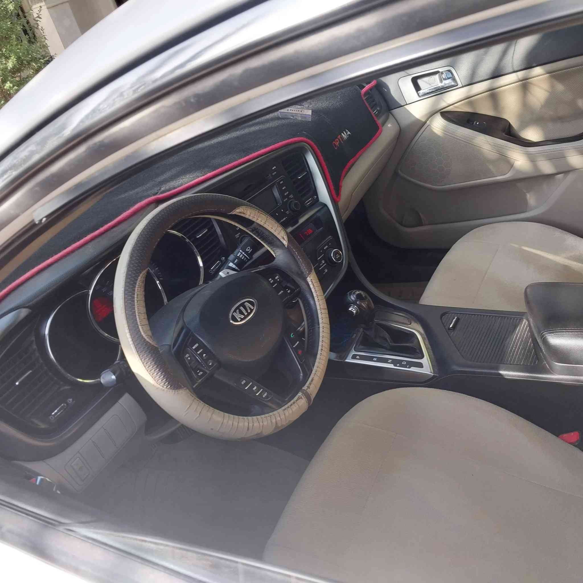 سلام عليكم من رخصه صاحب لكروب  ابتما لبيع موديل ١٣  خليجي ٢٤٠٠  رقم ديالى انكليزي بسمي بصمه موصفات حلوه موفول لخير مكفول من لتبديل سياره ابلاديه بيه بارد شي قليل  وبيه حافه لبنيد صبغ كل قليل  باقي مكفوله كير مكينه  مكانه ديالى  معروضه ١٣٥ بيه مجال  ***********
