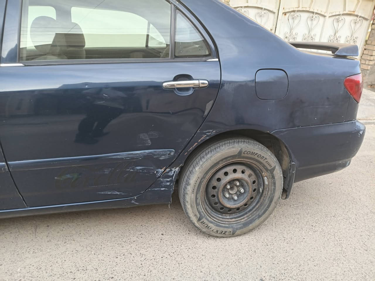 للبيع كورولا نحلة ٢٠٠٧ وارد كندي حادثها خفيف الجاملغ الخلفي الايسر وهسه بي طخة وبعدها ممصلحه موضحة بالصور وما بيها داخل الغود وتكم مكفولة و بيها جراد السيارة بلادية حيل حلوة غرفتها جديدة كشناتها الأصلية نظيفة تبريد ثلج رقم بغداد دولي بأسمي شرط التحويل
العنوان بغداد
رقم الهاتف ***********
السعر ٨٣ وبي مجال
