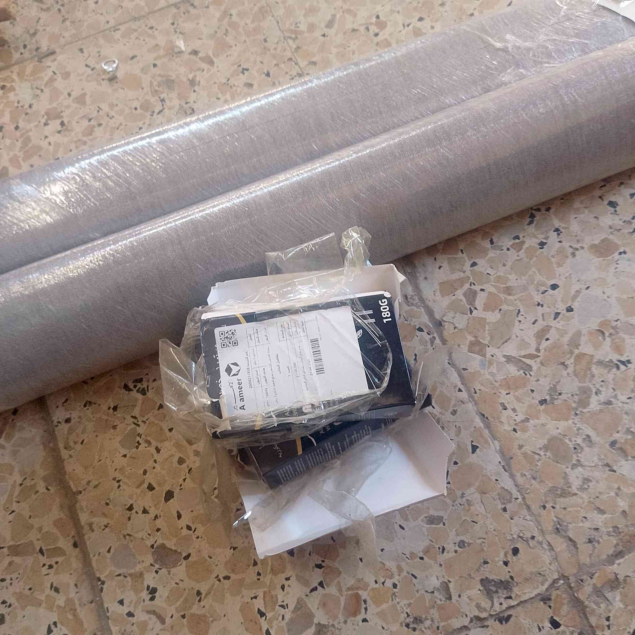 السلام عليكم 
ورق جدران هو والماده الروله ب ١٥مع الماده اشتريته وزاد رولتين لونه رصاصي فاتح


**إذا كنت صاحب هذا الإعلان وتريد حذفه لأي سبب، رجاءا أرسل رسالة إلى الدعم الفني**