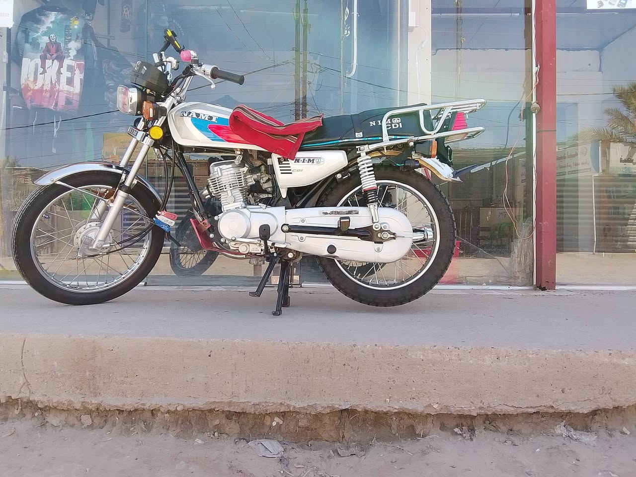 سلام عليكم نامه متياز موديل 25
كفاله عامه 
درجه زيرو 
مال جناي 
اربعه اشاير رماش 
ليت زنون 
زرازير 2
سوبايه طابقين 
مفوله وسعر 650وبيه مجال 
المكان حله سياحي 
الاتصال ***********
