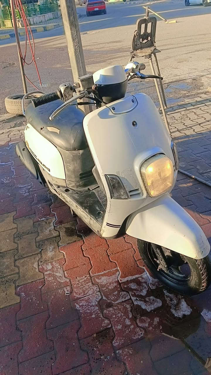 سلام عليكم دراجة بوليس مكينة اكسل مكفولة كهربائيات شغالة قفل ستين قفل اكسل نكرة سلف دراجة اي نقص مابيها متوازي ع بيعتهة مكاني بغداد بلحرية سعرها ٤٥٠ 
***********
