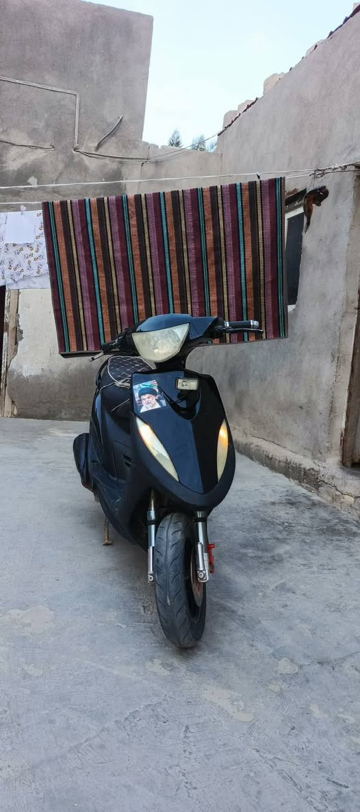 سلام عليكم
ماكس عدله لبيع مكينه ما مفتوحه بوشه 49 لايت+اشاير +صطاب لوره شغاله ناقصه فقط باتري وطلع سرعه 115 طير دراجه خير من الله بلادي مكاني بصره سعرها 500 رقم تواصل ***********
