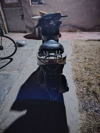 دراجه ناريه ابو السله رنبه نظيفه جدا ماناقصه اي شي سعره مليون وبيه مجا...