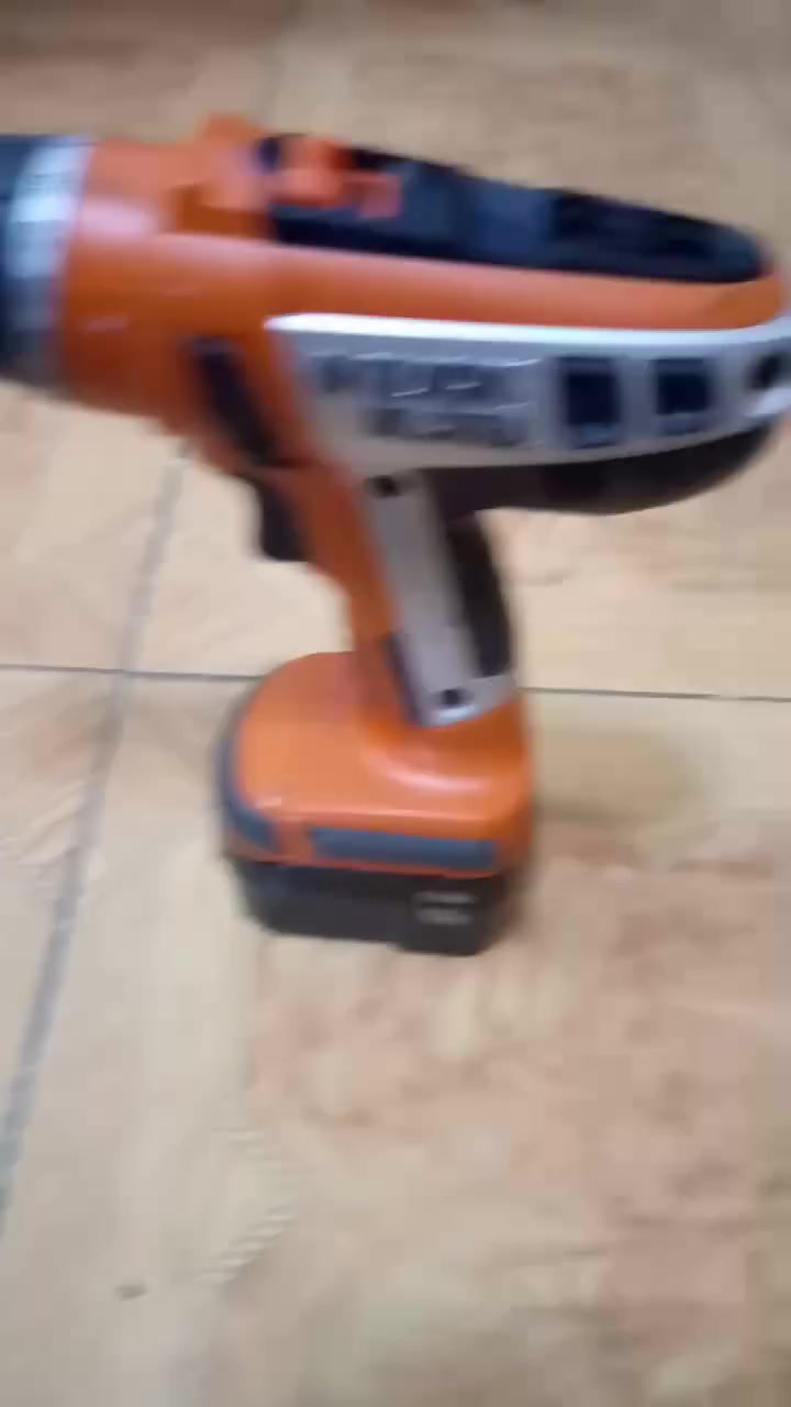 شنيور بلاك اند ديكر انجليزي شغل بره بطاريه ليثيوم 12فولت حاجه حلاوه وقوه المكان كفرالشيخ 01002465523


**إذا كنت صاحب هذا الإعلان وتريد حذفه لأي سبب، رجاءا أرسل رسالة إلى الدعم الفني**