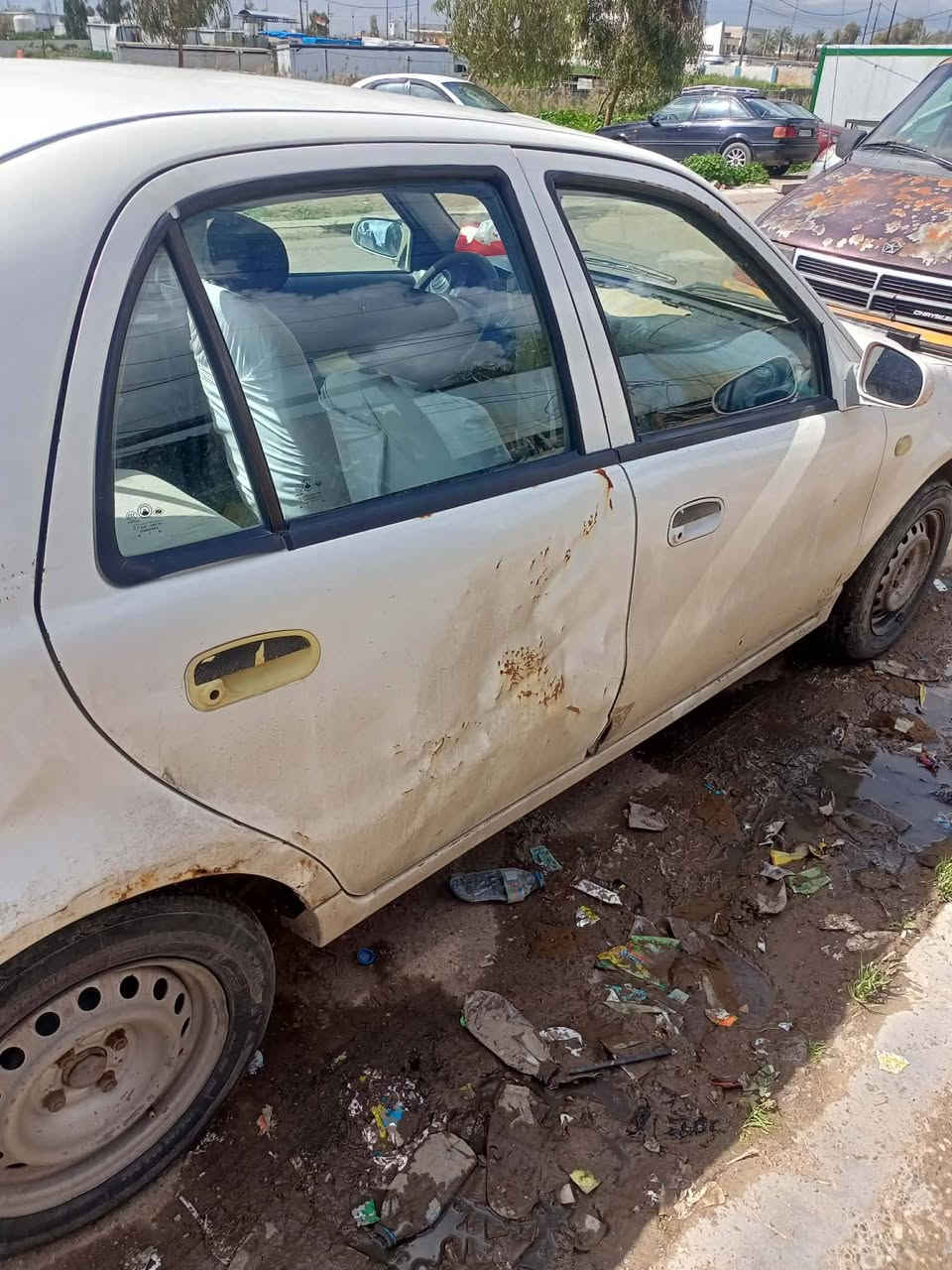 سلام عليكم سيكي موديل ١٣ رقم مصطره بسمي تحويل ثاني يوم كير مكينه تبريد شغال مكان لسيار بلقدس
 لسعر 26$
أستفسار ***********
***********
