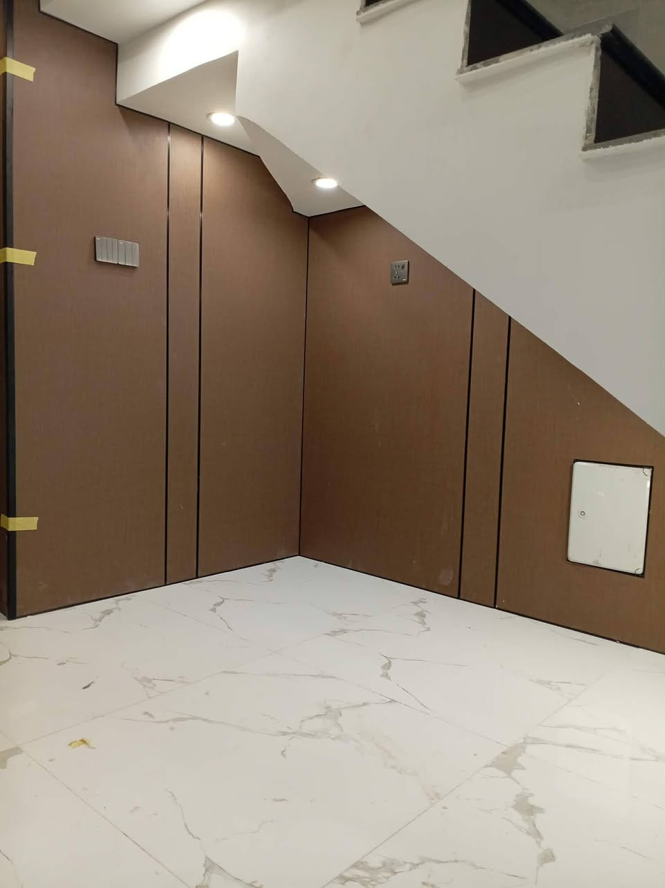 السلام عليكم اول مره انشر خلفه متفرغ هذه الشغل كدامكم رجال احب شغلي واحب اطلع الشغل باجمل ما يمكن اي شي يخص الديكور واسعار كلش مناسبه ***********
