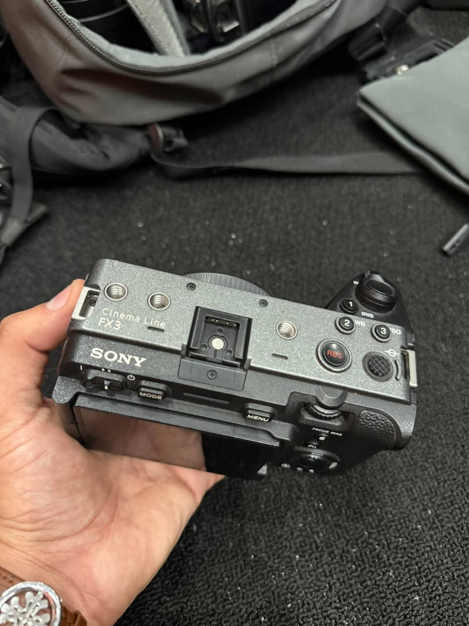 � للبيع | Sony FX3 (Body Only)
كامرة Sony FX3 بدي فقط، بحالة جيدة جداً.

▪️ السعر: 4,250,000 دينار عراقي
▪️ قابل للتفاوض بشكل بسيط
▪️ الكارتون الأصلي موجود
▪️ الشاحنة الأصلية موجودة
▪️ القباق (الأغطية) موجودة

للاستفسار أو المعاينة يرجى التواصل على الخاص


**إذا كنت صاحب هذا الإعلان وتريد حذفه لأي سبب، رجاءا أرسل رسالة إلى الدعم الفني**
