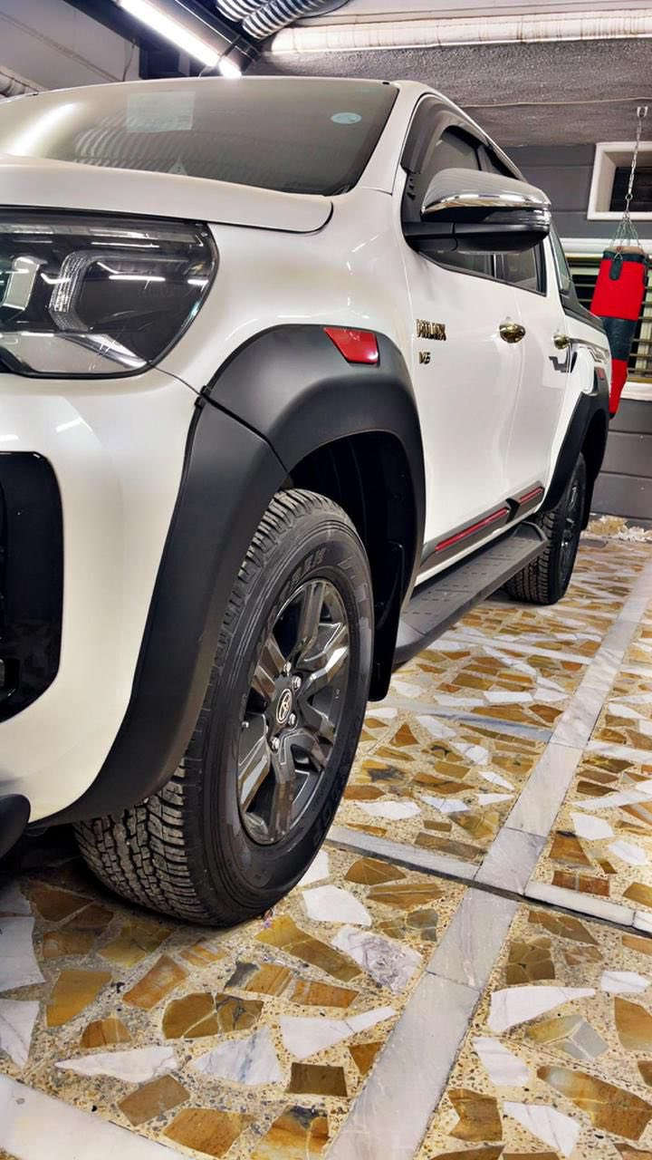 للبيع تويوتا هايلوكس 2024 خليجي سيد نهرو
رقم اربيل باسمي
السيارة فول مواصفات 

V6 ستة سلندر
4x4 فور ويل  
شاشة 
بصمة
كير اوتماتيك
داخلهة مغلف جديد نوعية ممتازة
ماشية12 الف فقط
السيارة بحالة الوكالة 
السعر 39 الف دولار  بيهة مجال قليل
للاستفسار ***********
مكان. السيارة بغداد
