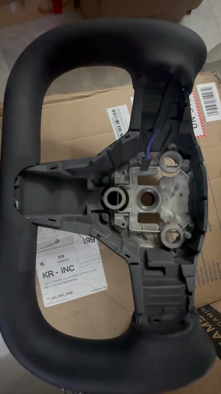 السلام عليكم غراض تسلا للبيع ادبتر جديد سعره ٣٠ موديلين شاحن سعر القطعة 20 الستيرن قيمة باللي يرضى الله وبالعافية


**إذا كنت صاحب هذا الإعلان وتريد حذفه لأي سبب، رجاءا أرسل رسالة إلى الدعم الفني**