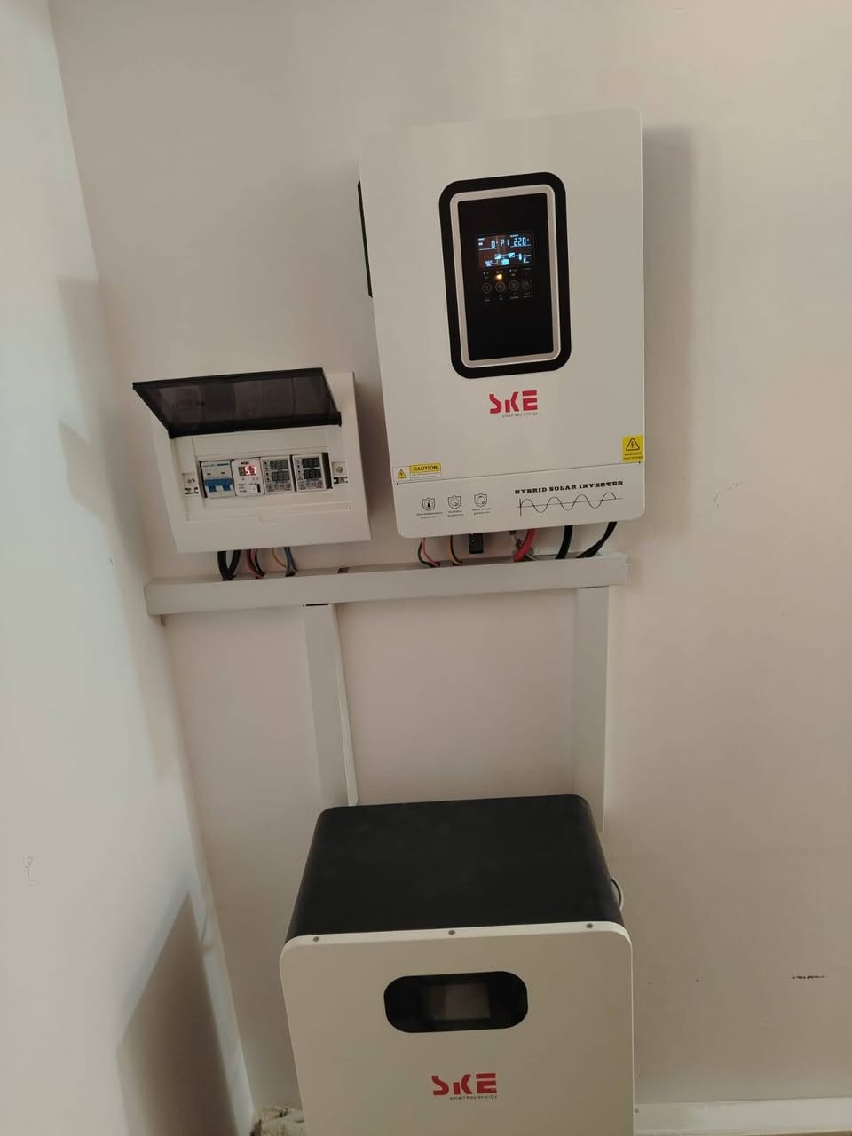 بفضل الله وبحمده قامت كوادر شركتنا (شركة المهندس للطاقة الشمسية) بنصب منظومة طاقة شمسية منزلية لأحد زبائن شركتنا
العرض الاقوى تحطيم الاسعار 🔥 🔥 🔥 🔥 🔥 🔥
العرض الاول 🔥 🔥 🔥
السعر : 4،000،000 نقدا
السعر : 5،000,000 قسط 
القسط الشهر 277 الف فقط
القدرة : 15 نهاري و 15 ليلي 
الألواح: 620 واط ضمان 15 سنة  عدد7
البطارية: ليثيوم حجم 15 كيلو واط ضمان 5 سنة
الانڤيرتر :  حجم 6 كيلو مع واي فاي مدمج ضمان 2 سنة 
العرض الثاني 🔥 🔥 🔥
السعر :  3,500,000 نقدا
السعر :4,500,000 قسط
القسط الشهري250 الف فقط
القدرة : 10 نهاري و 10 ليلي 
الألواح: 610 واط ضمان 15 سنة  عدد 5
البطارية: ليثيوم حجم 10 كيلو ضمان خمس سنوات
الانڤيرتر :  حجم 6 كيلو مع واي فاي مدمج ظمان 2 سنة
العرض الثالث 🔥 🔥 🔥
السعر : 2.750،000 نقدا
السعر : 3,750,000 قسط 
القسط الشهري 208 الف فقط
القدرة : 10 نهاري و 7 ليلي 
الألواح: 620 واط ضمان 15  سنة عدد5
البطارية: ليثيوم حجم 7 كيلو ضمان خمس سنوات
الانڤيرتر : حجم  4 كيلو ضمان 2 سنة 
العرض الرابع 🔥 🔥 🔥
السعر : 2،250،000 نقدا
السعر : 3,250,000 قسط
القسط الشهري 180 الف فقط
القدرة : 8 نهاري و 5 ليلي 
الألواح: 620 واط ضمان 15 سنة  عدد 4
البطارية: ليثيوم حجم 5 كيلو ضمان خمس سنوات

 #شركة #المهندس #للطاقة #الشمسية 
كركوك - الحويجة - شارع المشاتل قرب جامع كامل الحاج صكر مجاور شركتي الدليان والصبحي للحجم والعمرة 

***********

للحجز و الاستفسار
مدير شركة المهندس للطاقة الشمسية  
ربيع سامي الجبوري 
⁨ ***********
مهندس سعد 
***********
انور الفرحان 
مدير المبيعات 
***********
مهندس الصيانة 
عزيز الفرحان 
***********
 عمر الفرحان 
***********
