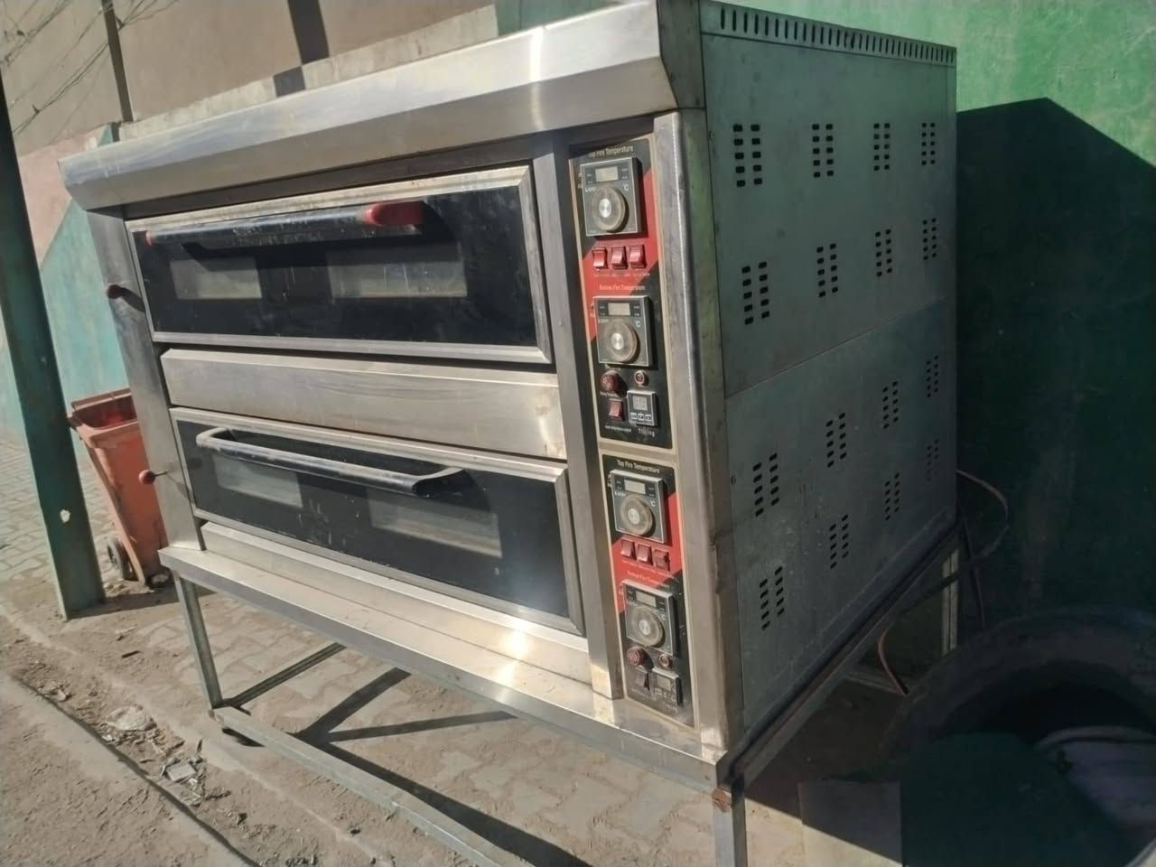 ام عليكم 
فرن طابقين لبيع نضيف كلش 
فرن شغال وجديد تاخذه من باب البيت اشغله الك وتاخذه الفرن جدأ نضيف طابقين وعربانه كامل 
سعر 750 وبي مجال 
***********   رصيد 
***********   وتساب 
العنوان الشعله
