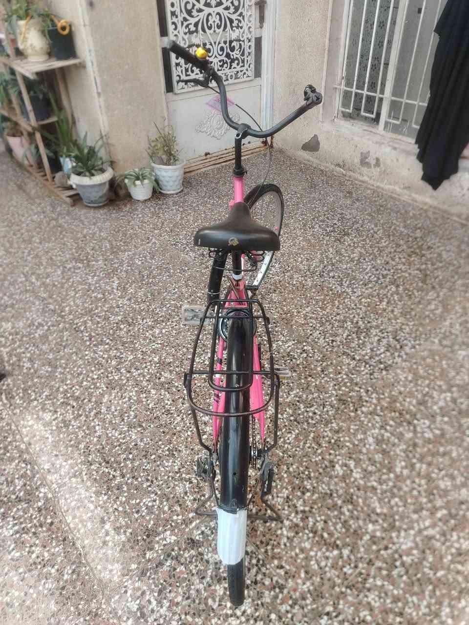 السلام عليكم بايسكل بناتي نضيف للبيع المكان بغداد البياع الشرطة الخامسة السعر 55وبي مجال للاتصال *********** متواجد فقط واتساب ماسنجر
