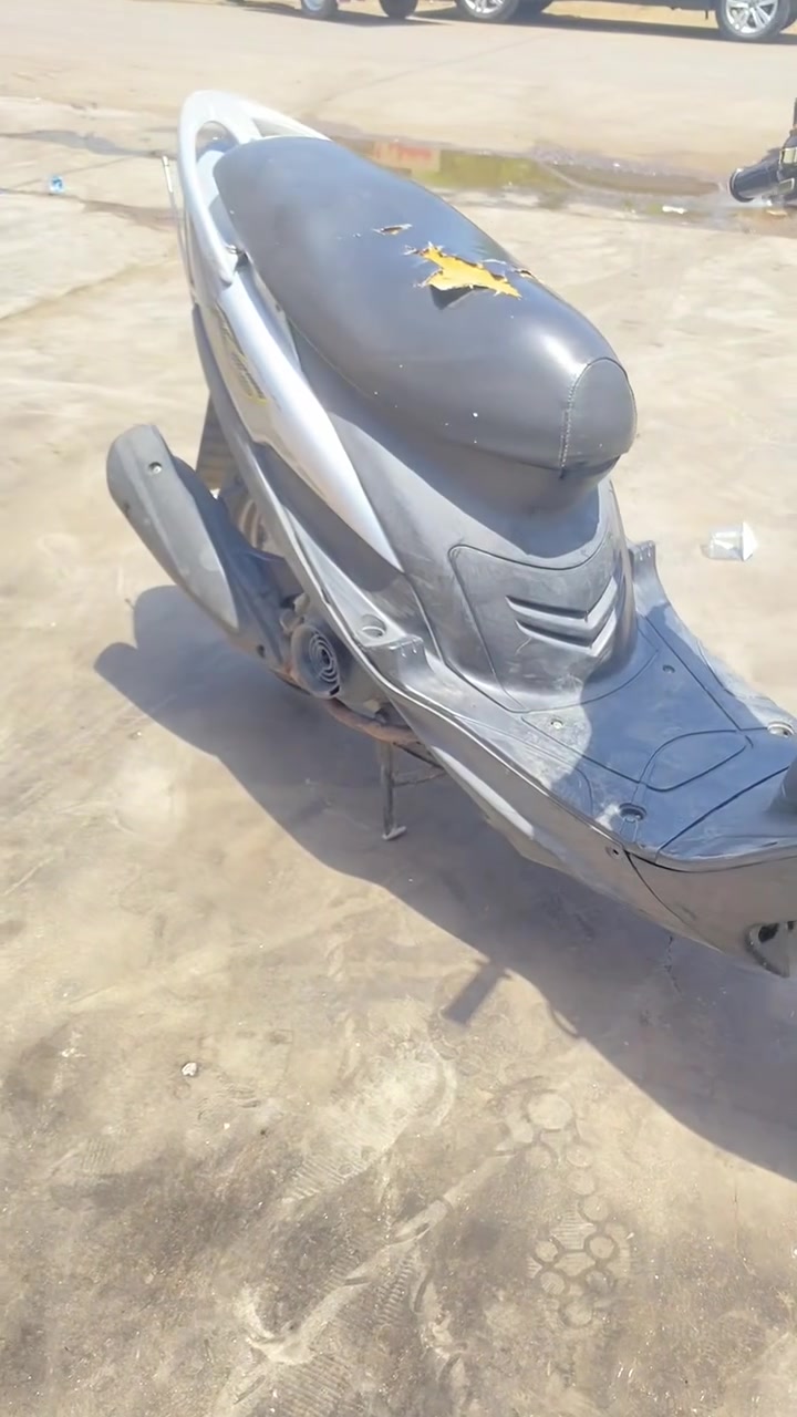 الله يساعدهم ماكس عدله دراجه بلاديه مكينه مكفوله ل استفسار هاتف ☎️ ‭0775 888 5224‬ المكان بغداد البياع 
السعر خاص وبل خدمه
