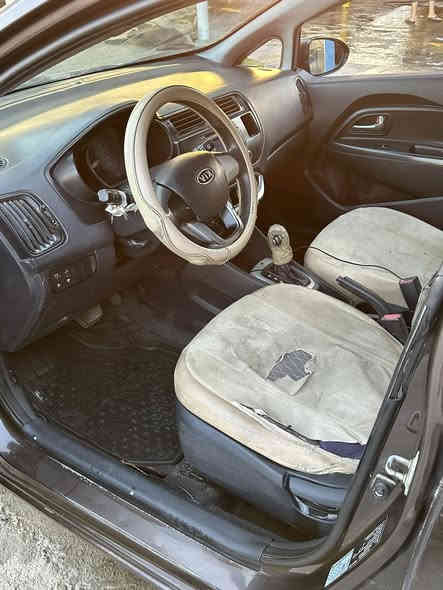 السلام عليكم كيا ريو ١٣ بأسمي سنوية جديدة محرك ١٦٠٠ قطرتين دوش رايدها ب ٦٤ مكاني بغداد ***********
