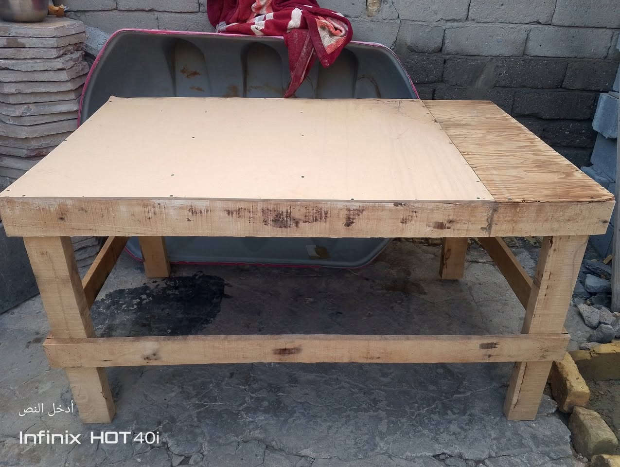 السلام عليكم غسالة للبيع الغساله يشغل فقط الغسل والتنشيف عاطل والطاوله هم للبيع هاذه رقمي بي واتساب ***********
