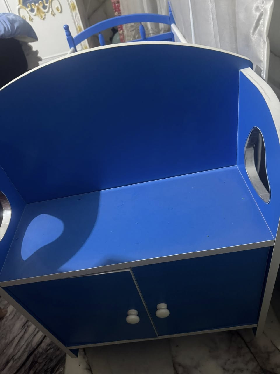 كاروك طفل ما مستخدم فقط مشدود ومابي اي ضرر
مكان حله اطفيل 
*********** 
السعر ٦٠ قفل لان مو بس الكاروك هو ولدوشك مالته
