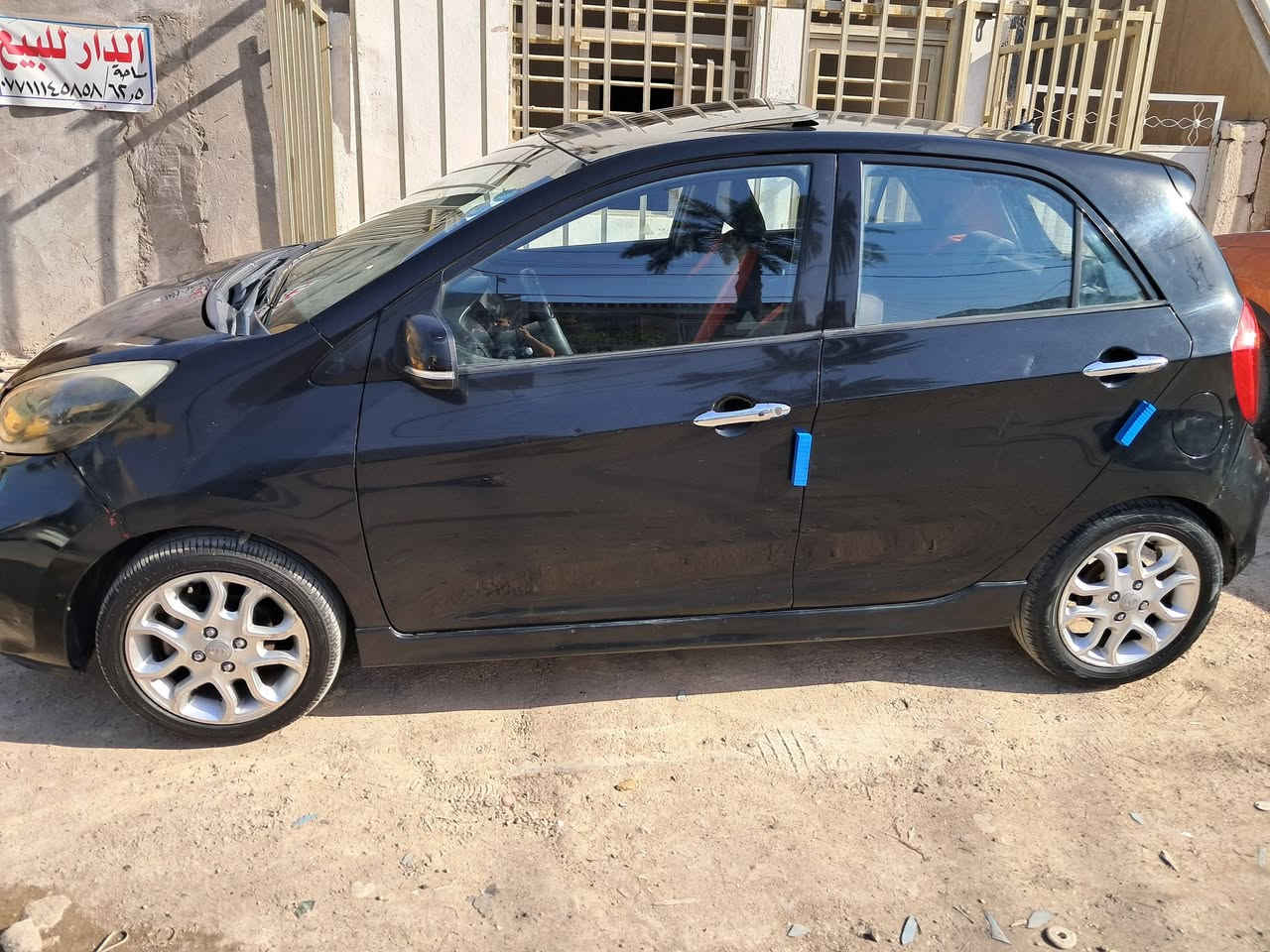 كيا بيكانتو خليجي ٢٠١٥، رقم اربيل جديد سنويه جديده هزه جديده فول المواصفات تخم تاير وباتري كير محرك نضيف / محرك ١٤٠٠ السونر بلمشور/ ٤قطع بدون واخل عله فحص / السعر ٧٠ وبيه مجال قيل / العنوان بغداد جديده  واتساب ***********
