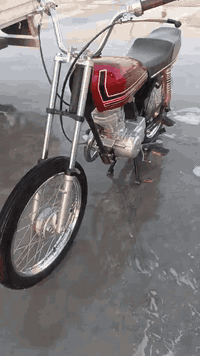 دراجه نامه بدون بدون دراجه نضيفه وحلوه مكينه مامفتوحه شاصي مكفول سعر55...