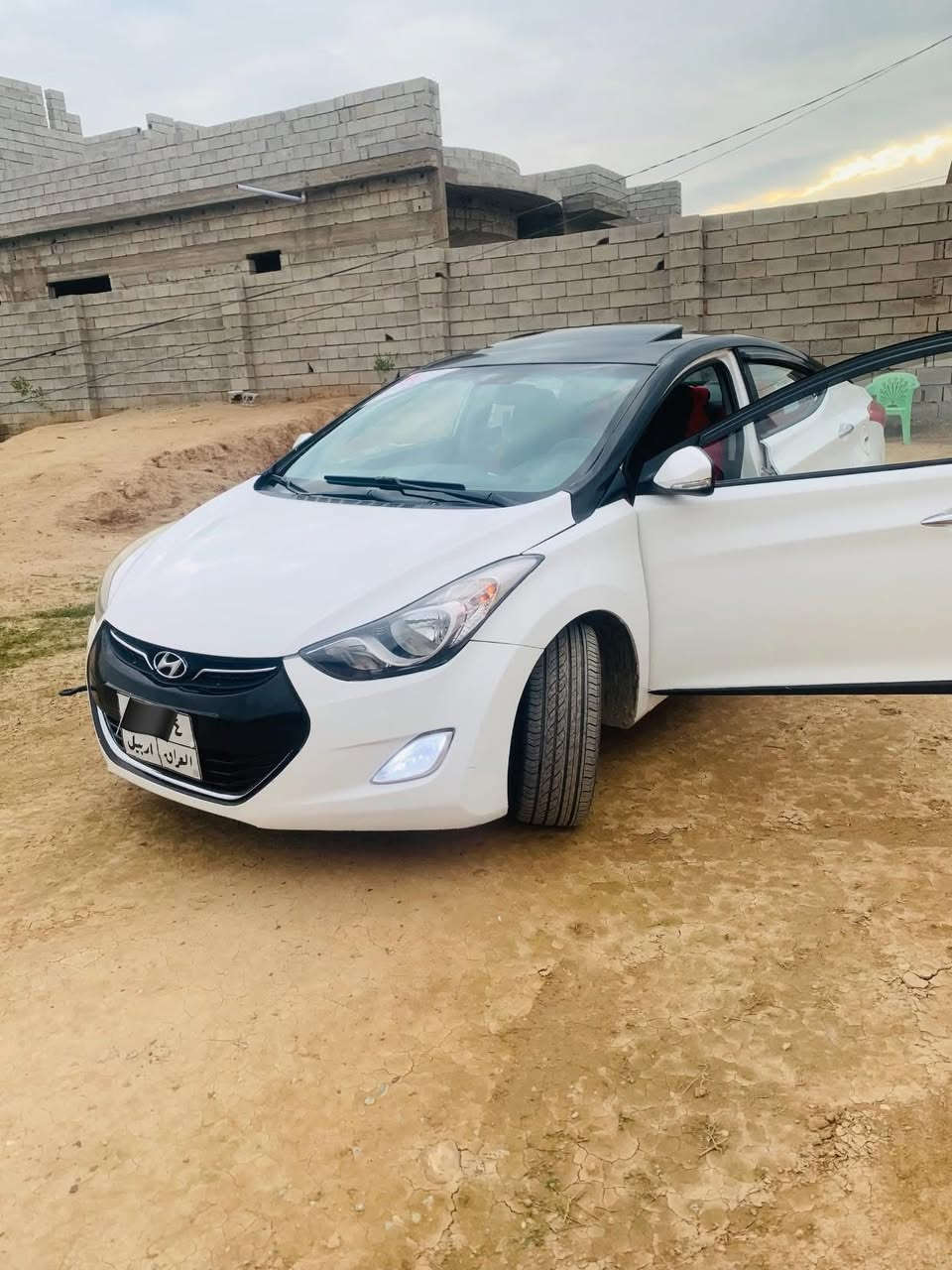 السلام عليكم للبيع  الاانترا  مضلع. موديل 2012
للبيع فقط 

ادوات ادوات مكصوص ☝️

فول الفول بصمه 
اسلايت 
شاشه 
كامرا 
تبريد ثلج ❄️ تدفئه 🔥 

محرك 2000 gdi✈️
كير محرك شرط 
ويل رياضي 
تخم تاير 
صدر 50٪؜
كلشي شغال بيها سياره نضيفه 

السعر  44 وبيها مجال حك الجيه

مكان السياره
 صلاح الدين 
الضلوعيه 

***********
