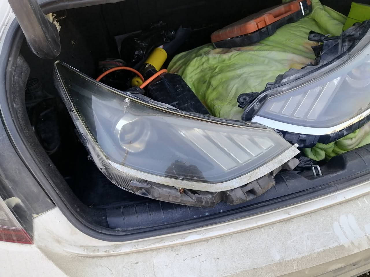 السلام عليكم لايتات سوناتا موديل من ٢١لحد ٢٣ و٢٤نفس شكل السعر غيمهن وخذ مكان البصره شط العرب الجزيره ***********
