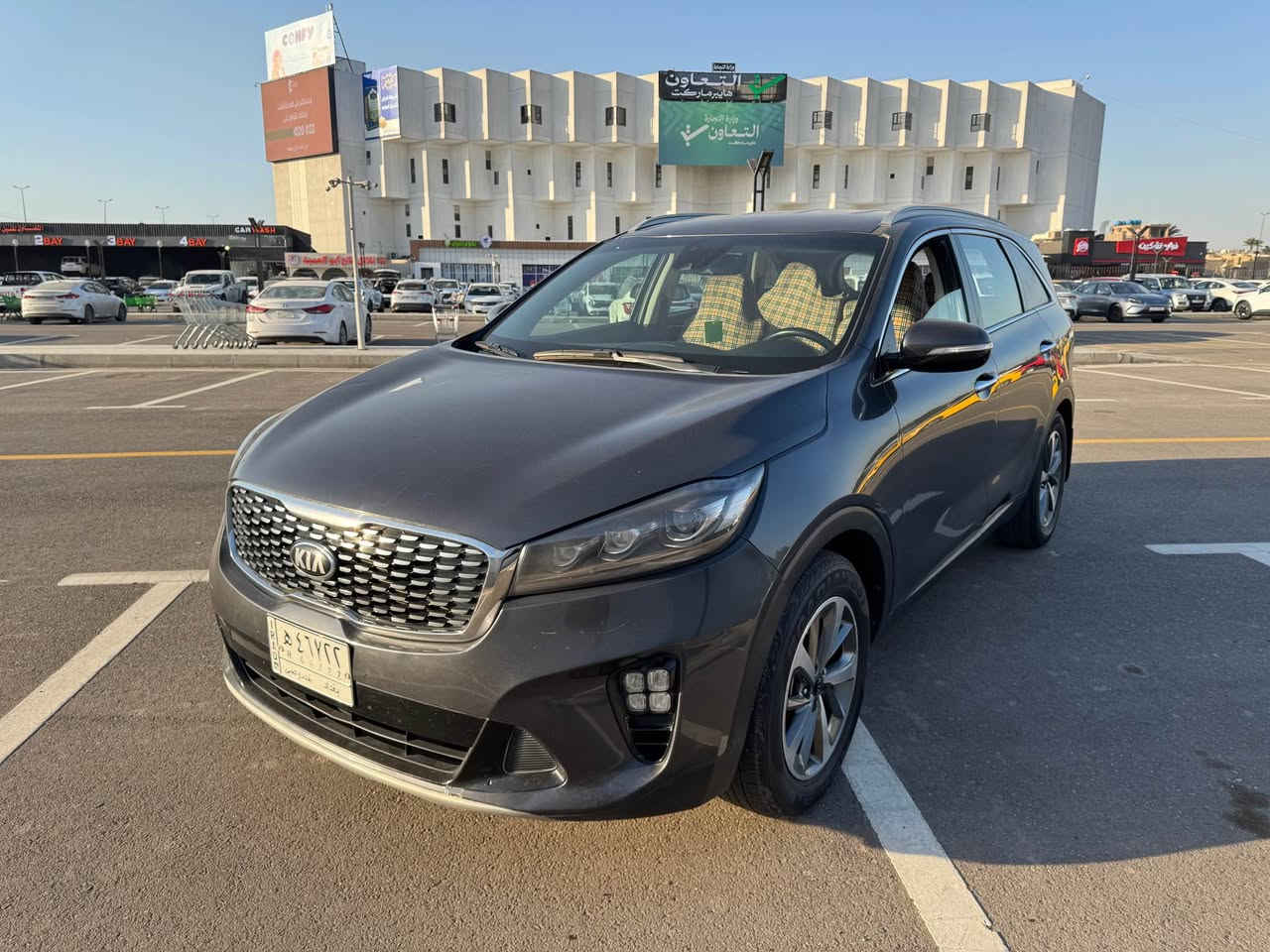 السلام عليكم للبيع سورنتو 2019 وراد امريكي مواصفات EX فول بس بدون فتحة بصمة كشنات جلد وكهرباء وتدفئة وسترين هيتر و رادار امامي وخلفي وجانبي حساس خلفي 6 سلندر باب الخلفي كهرباء 3 قطع تبريد اتو هولد مود درايف شاشة كار بلي كامرة دوارة فول تحكم سترين لايت 3 عدسات زنون حادثها دعامية امامية بدون دواخل ايرباك سترين فقط وبيها بابين صبغ جهت السائق ماشية 32 الف ميل السعر 200 وبيها مجال مكاني بغداد ورقم بغداد باسمي اني المستوردها والي مرقمها على ايدي *********** بغداد, العراق
