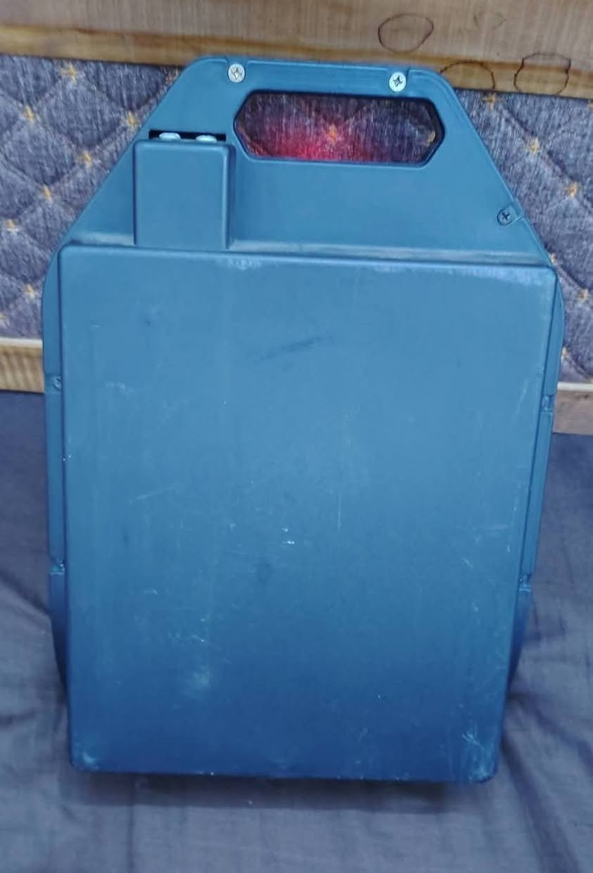 السلام عليكم
البيع عن طريق المزاد (بطارية 60v 15ah سمارت)  مستخدم عدد الدورات 15 سايكل. سعر فتح المزاد 250 الف 
  أقل زيادة 5000 دينار
ينتهي وقت المزاد غدا ساعة 10م
عما ان الاستلام في بغداد حصا


**إذا كنت صاحب هذا الإعلان وتريد حذفه لأي سبب، رجاءا أرسل رسالة إلى الدعم الفني**