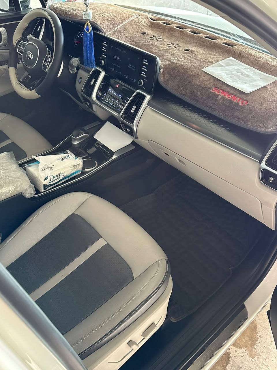 كيا سورنتو 2021
V6
ماشيه 112كم
نضافه كدام عينه 
سياره خليجيه 
0770 793 7112
سعره 277بي مجال ال طيبين
