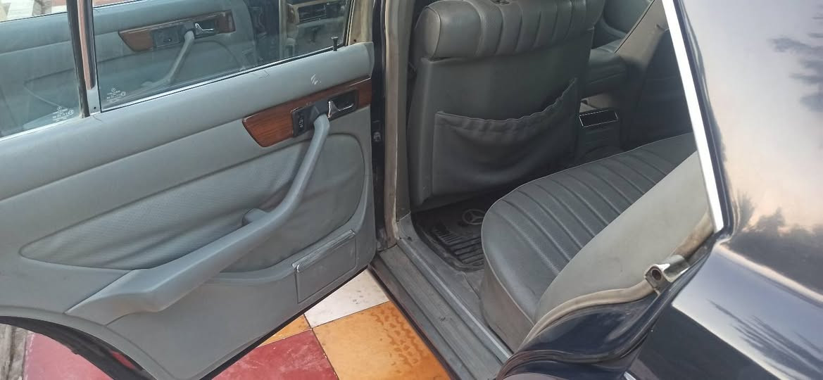السلام عليكم مارسدس موديل 87 رقم انكليزي سنويه ل31 داخل جلد كشنات كهرباء تخم تاير حداديه اماميه جديده تبريد ثلج محرك 3000فيشتين محرك وكير جديد ترايك وين ماجان سياره جاهزه المكان بابل الحمزه الغربي السعر 50 وبيه مجال للاستفسار ***********

