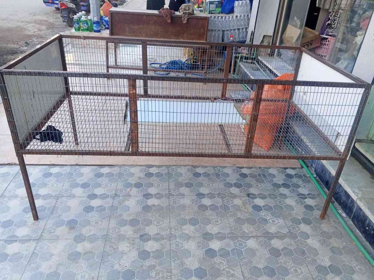 صندوك طول مترين العرض متر تفصال+مدرج للبيع السعر خاص وتساب
***********
