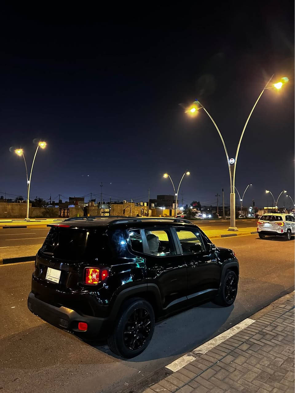 السلام عليكم جيب رينكد 2017 وارد امريكي ماشيه ٧٠ الف حادث فقط الجاملغ الامامي وباب الصدر مرشوش هم بدون حادث شرط بجم شركة كبس بدون لغد ولا شاصي ولا اي شي شرط الفحص مكينه ٢٤٠٠ مكينه مامفتوحه كير مامفتوحه حداديه وتخم تاير وتبريد كله جاهز رقم ميسان مشروع وطني تحويل ثاني يوم مواصفاتهه حلوه شاشه وكاميره وتحكم ستين ومثبت سرعه ودواخل بيجي السياره حلوه وجاهزه سعرها 107 عنواني البصره *********** البصرة, العراق
