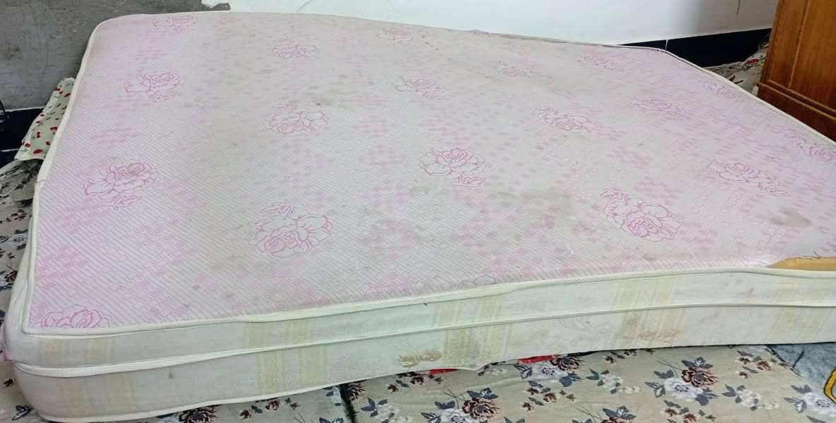 السلام عليكم براد ودوشك مترتين ولعرض متره وستين ولبراد شغال بس محتاجله فلاتر ماي حار  وتصفيه اثنينهن 225 العنوان بغداد الحسينيه الرقم ***********
