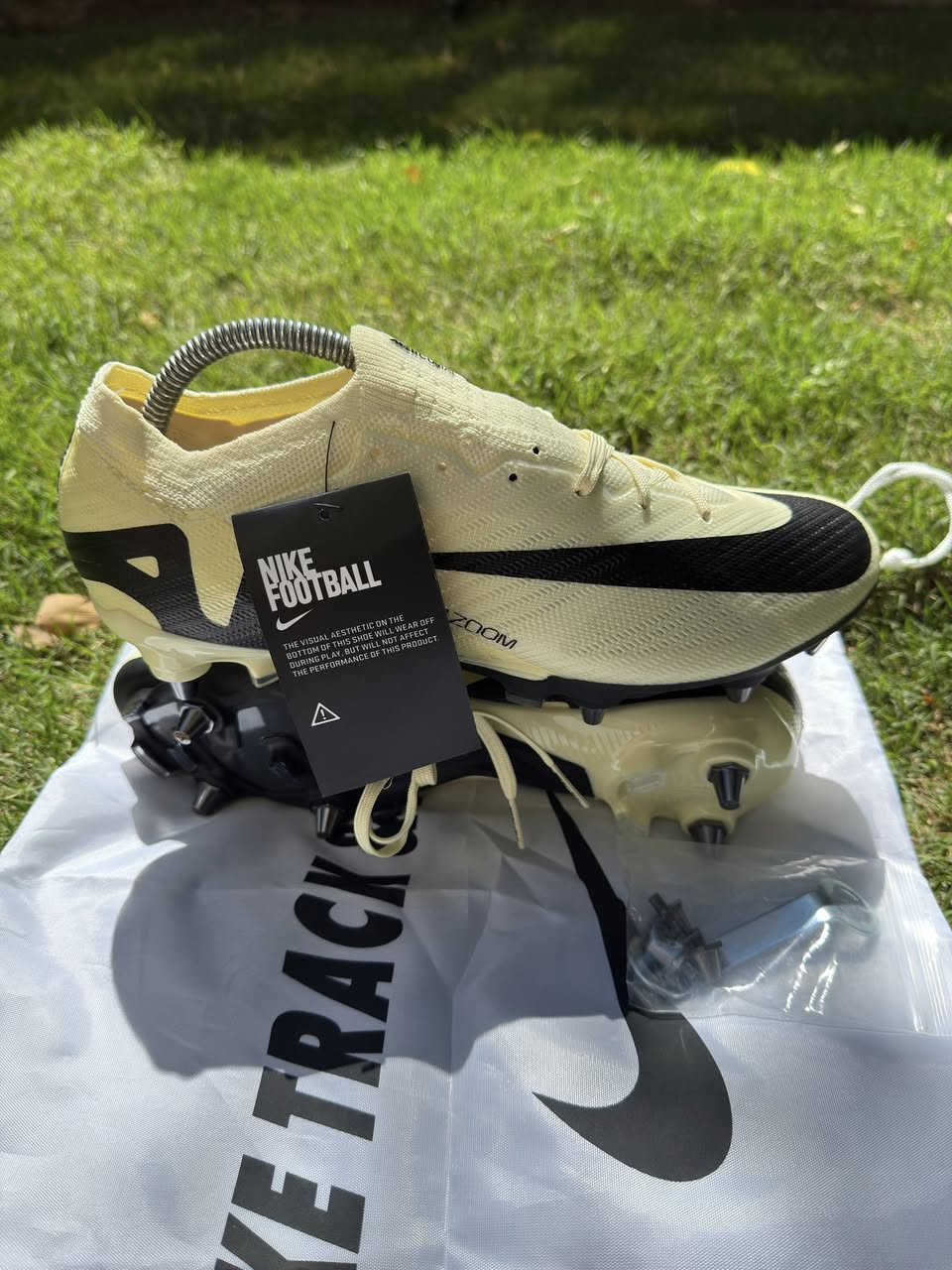 استد اصلي من NIKE
قياس 43

باله جديد غير مستخدم

خياط داخلي✅

ملحقات جنطه + استد بسمار احتياط

صنع البوسنا اوربي

متوفر توصيل للحجز خاص


**إذا كنت صاحب هذا الإعلان وتريد حذفه لأي سبب، رجاءا أرسل رسالة إلى الدعم الفني**