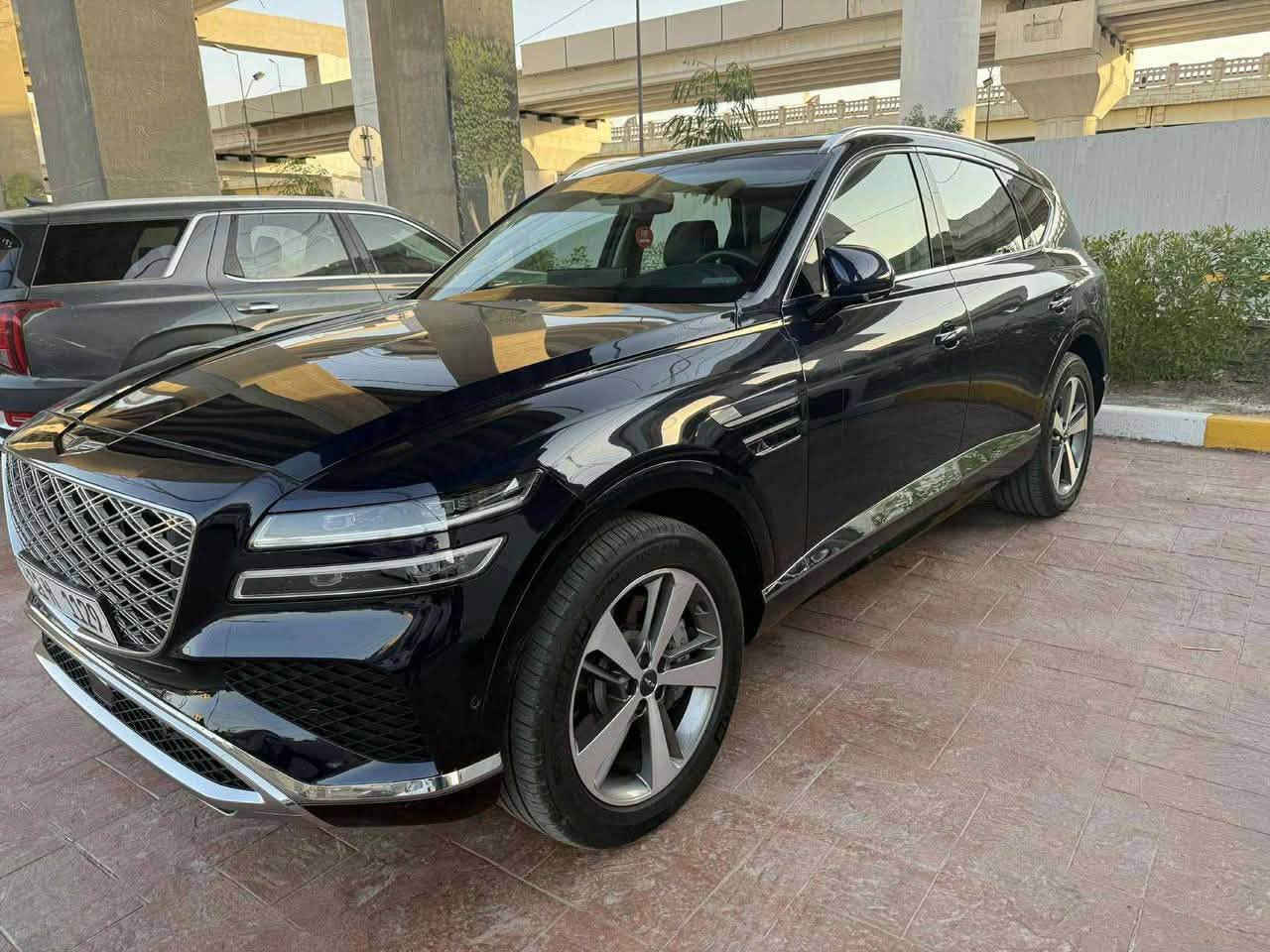 للبيع جينسس 2023 (Prestige)  ✅

سعرها ادخل ع رابط https://t.me/carssofiraq/16563

للبيع – أعلى مواصفات مع رقم مميز
 الموديل: 2023
 الفئة: برستيج (Prestige) - أعلى فئة بالشركة.
 عداد المسافة: 52,000 كم فقط.
 حالة البدي (الضرر): ضربة بالدعامية فقط (باقي السيارة مكفولة بالكامل).
✨ أبرز مواصفات فئة البرستيج (Prestige):
 شاشة وسطية عملاقة بحجم 14.5 بوصة، وشاشة عدادات ديجيتال 3D بحجم 12.3 بوصة.
 مقاعد جلد طبيعي فاخر (Nappa) مع خاصية المساج (Ergo Motion).
 تبريد وتدفئة للمقاعد (الأمامية والخلفية).
 نظام صوتي محيطي فاخر جداً.
 سقف بانوراما بالكامل.
 أبواب شفط (Soft Close).
 بروجكتر أمامي (HUD) لعرض المعلومات والسرعة على الجامة الأمامية.
 كاميرات 360 درجة مع نظام الرؤية المحيطية.
 أنظمة أمان كاملة: رادار أمامي، تحديد مسار، ونظام النقطة العمياء (تنعرض بالشاشة والعدادات).
 نظام الركن الذكي عن بعد (تحريك السيارة بالريموت).
 إضاءة داخلية محيطية (Ambient Lighting) وتخشيب داخلي فاخر.
 ستائر جانبية وخلفية.
🔢 الرقم: رقم مميز جداً (البيع يشمل السيارة مع الرقم).
💰 السعر:
 السعر نهائي ويشمل السيارة والرقم المميز.
📞 للتواصل والاستفسار ***********
.
.

🚗اعرض سيارتك ع اقوى قناة تلكرام و واتساب و صفحتي فيسبوك للبيع و شراء سيارات ادخل ع رابط 👈 https://t.me/carssofiraq
