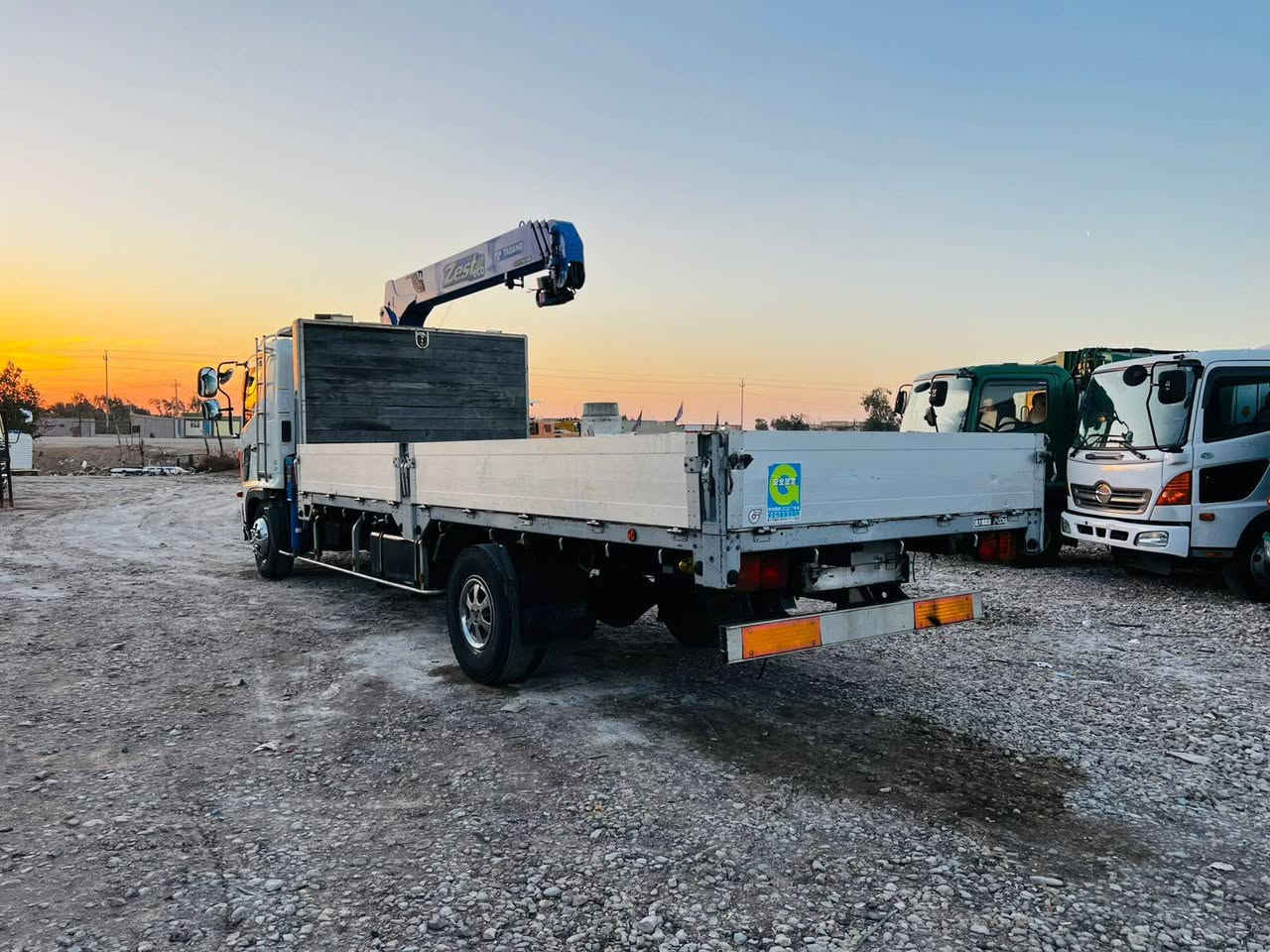 اللهم صل ع محمد وآل محمد 👍🇮🇶🇮🇶
 هينو شيطان كرين 3 سلايتات      
 مكينه ٦ سلندر بم ونوزل دخول جديد
 معرض النصر / قضاء النصر / ذي قار 
 ***********
 ***********
