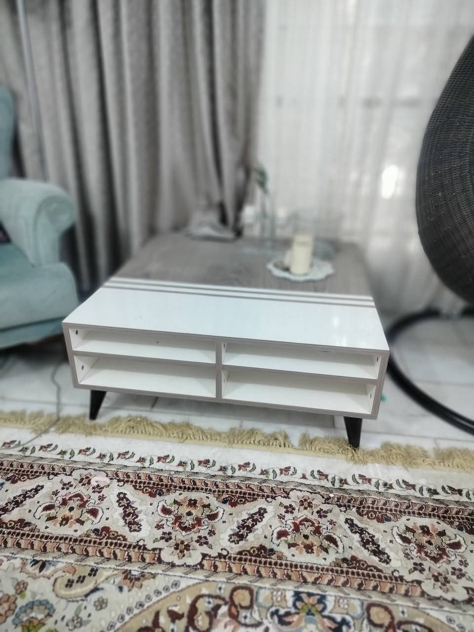 تخم (٢ثلاثيه ٢كراسي) وميز تلفزيون وطبله وسطيه مستعمل يحتاج تنظيف  للبيع سعر ٣٥٠الف
***********
