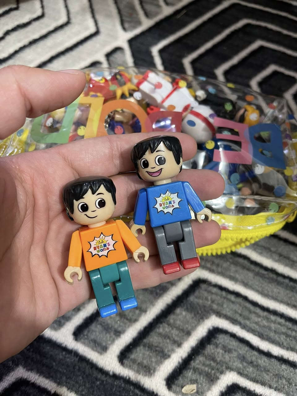 ياالله
مجسمات ليكو عدد 12 قطعه موضحات كدامكم مع الحافظه كلهن ب7 آلاف 

متوفر توصيل


**إذا كنت صاحب هذا الإعلان وتريد حذفه لأي سبب، رجاءا أرسل رسالة إلى الدعم الفني**