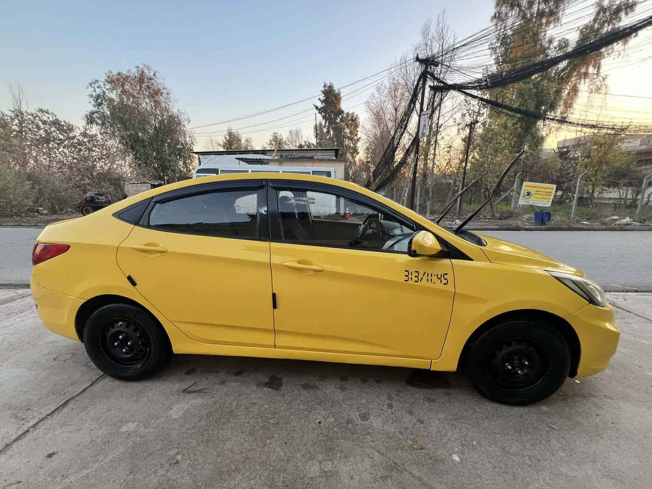 اكسنت موديل 12,مابيه ضرر 
رقم نينوئ 
كاربون بانزين ورقي 
مكينه 16دوش
كير AT
طخم جديد 
هيئه وغرمات صفر 
سعر 98 
***********
***********
