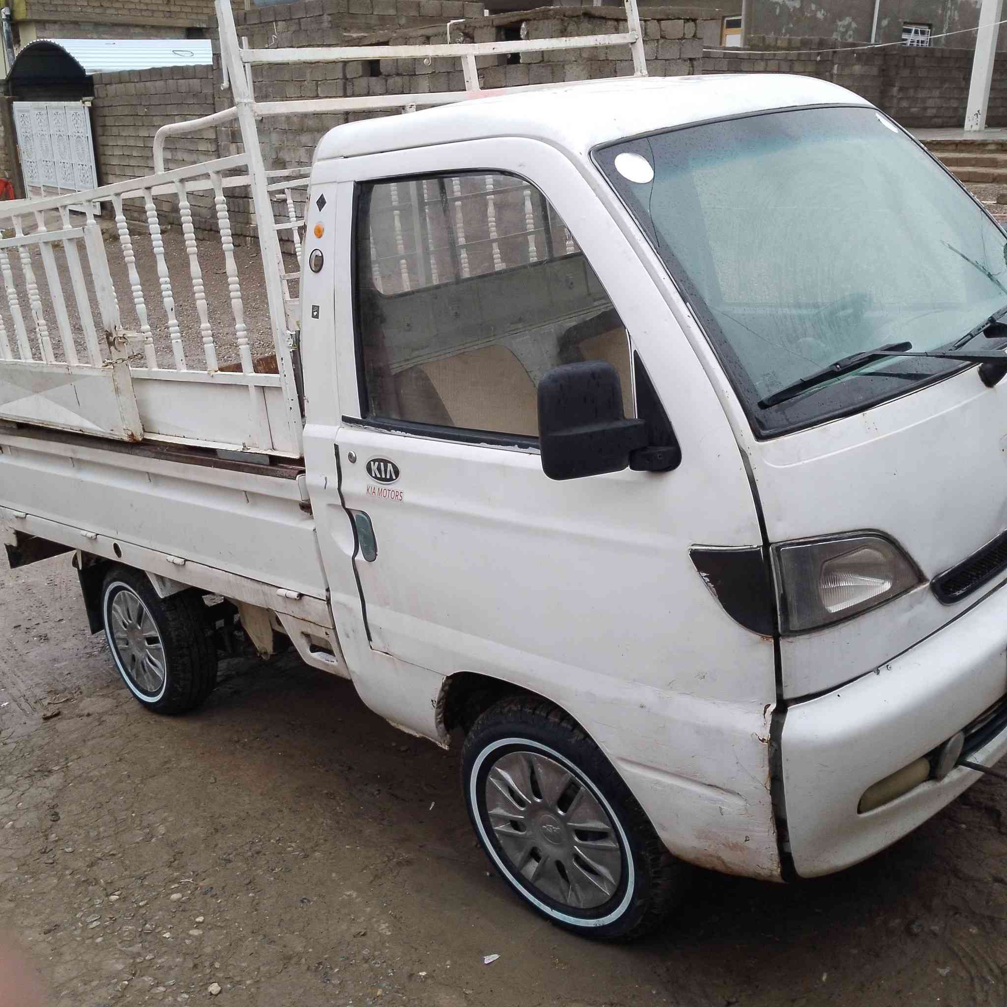 سلام عليكم عندي هيفاء البيع 2007العنوان صلاح الدين شرقاط سعر 20 محرك وكير وكسن شرط صدر مامي وخلفي شرط تواير4البارحه شديدهن رقم الهاتف ***********معا تحياتي الجميع
