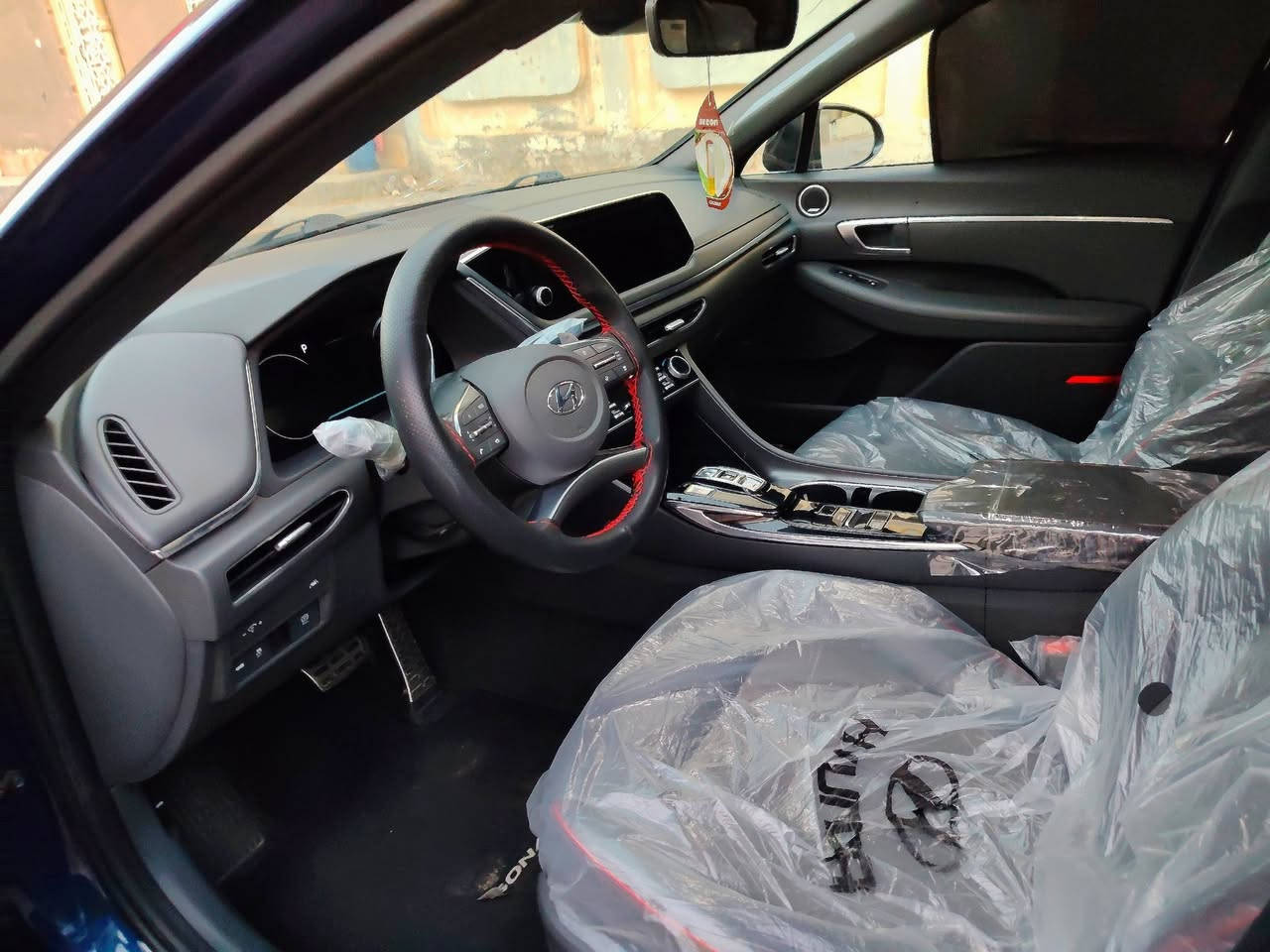 السلام عليكم
سوناتا 2022 فول
بنوراما 
كشنات جلد 
تدفئه كراسي 
كرسي كهربائي 
تبريد بيانو 
شاشه دجتل وشاشه كبيره
رادرات امامي خلفي
تحديد مسار 
قياده اليه وتحكم الَي
سايد بريك بصمه
مثبت سرعه ذكي متفاعل 
جنطه ذكيه تفتح عند الاقتراب
اناره ذكيه تفاعليه تحجب الرؤيه في العالي للسيارات من مجانب العكسي
٤ عدسات اناره
سماعات بوز ودمام 
وضعيات قياده 
وباقي مواصفات معروفه
ماشيه ٥١ الف 
حادث قبق جنطه 
بجم كبس بدون ارباك مكفول 
مكينه 1600 تيربو مكفوله
١٧٧
رقم مثنئ حره باسمي تحول مباشر
***********
او مراوس شكل جديد
