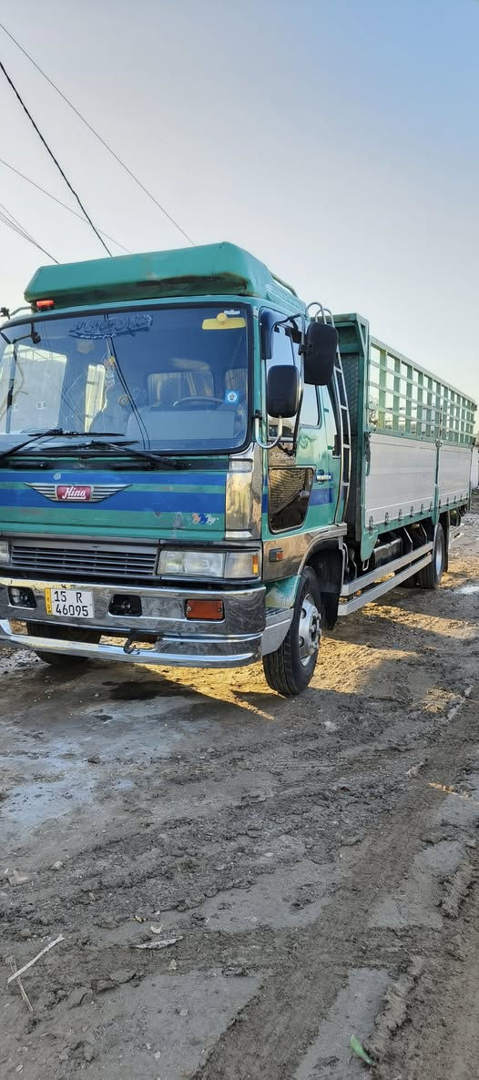 هينو طيره موديل ٩٤رقم انبار انكليزي طول سته وربع بلاد مكينه ٧٠ عادي لا صرف ولا بخار  تخم تاير السعر ١٥٠ وبيها مجال قليل للاستفسار ***********
***********
