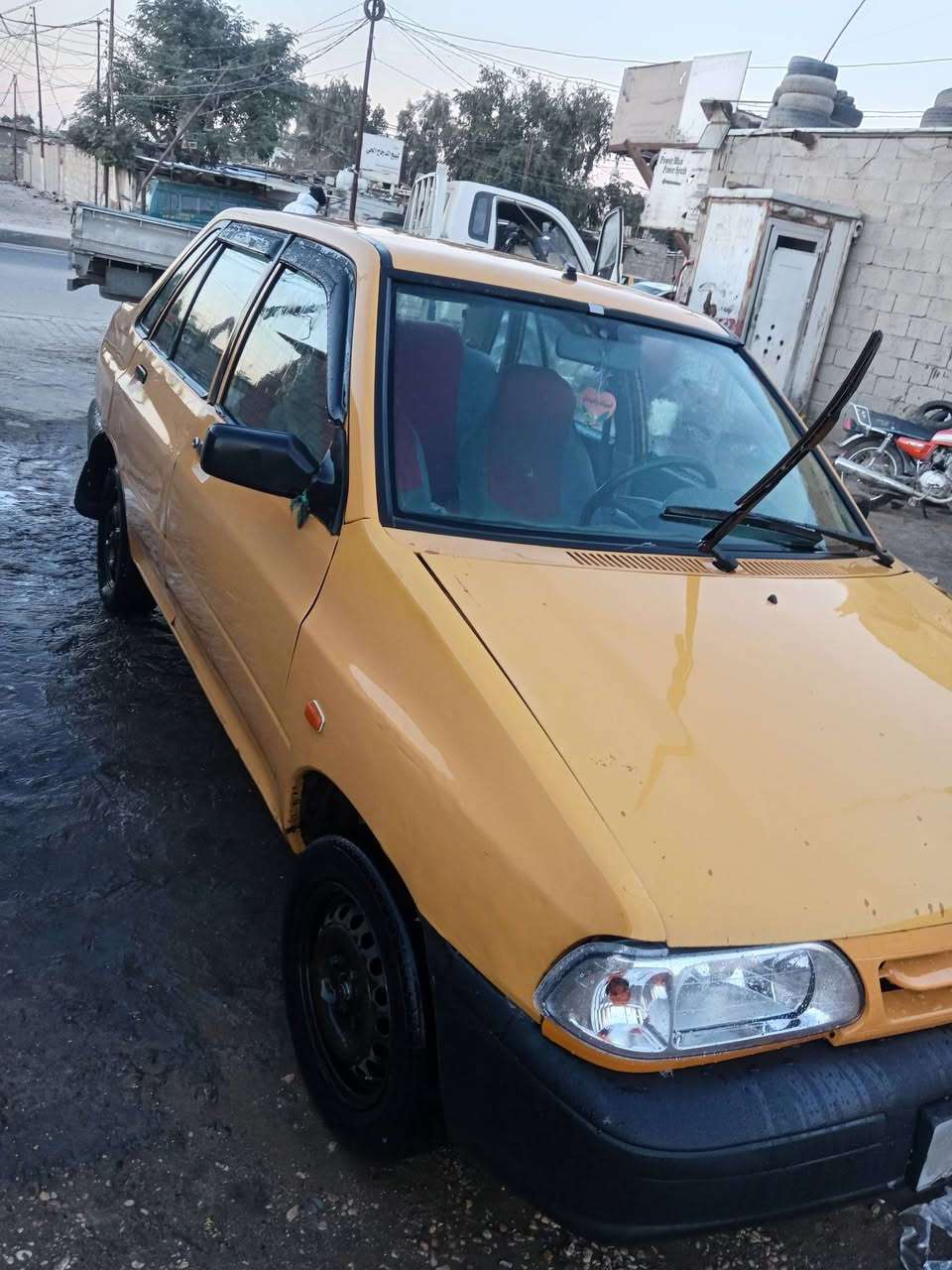 سايبه البيع مديل 2011رقم بغداد مشروع وطني بسمي سياره مثل ماموضح بصور سنويه صاقطه صار سنه مكينه بيه خيط سعره 18وبيه مجال رقم ***********
