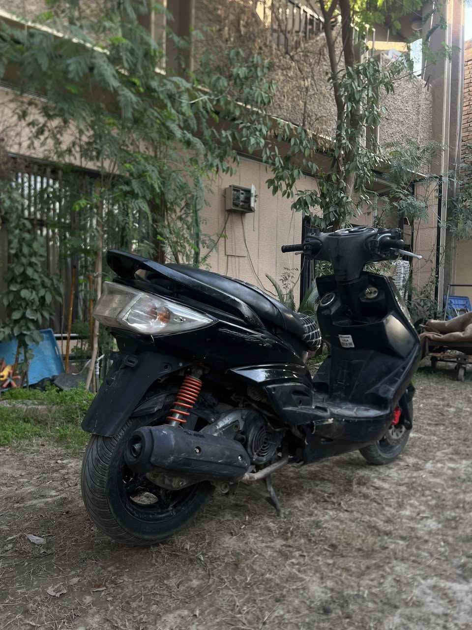 سكنس فحل كفاله عامه ممفتوحه تاخذها من باب البيت السعر 450 مكاني بغداد حي اور ***********
