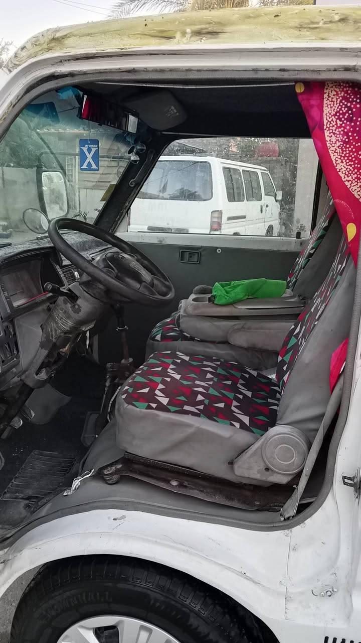 السلام عليكم كيا بنجو موديل 96 تخم تاير كير اكسنت هوزن كله جديد ضفيره جديده كلها شغاله حته زركات سنتر لوك كله شغال دوشمه جديده بدي جديد قماره بنايلون بدون ارقام ادوات ادوات ماكينه نظيفه دهن  ما تخبطه سياره ما بيها نقص برق واحد ما بيها نقص كهربائيات عامه كلها شغاله سياره مدحوب عليها مال جناي مكاني بغداد الغزاليه السعر قفل قفل 30 29 مابيع ***********//*********** متوفر واتساب
