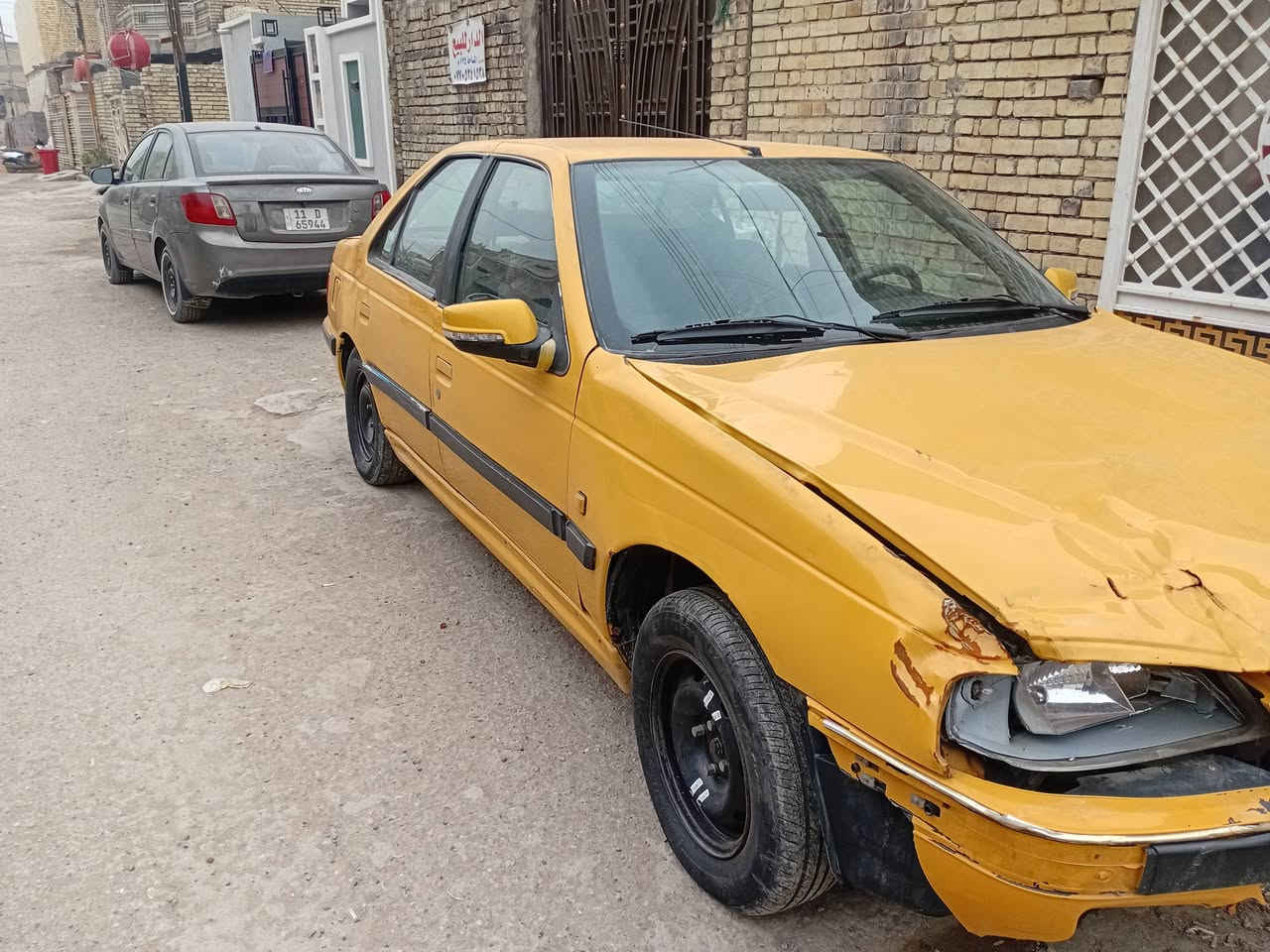 السلام عليكم من رخصت مدير الكروب بيجو بارص موديل ٢٠١٥ للبيع مكفوله من الصبغ والخياس ما عده هاي الطخه بل بنيد محرك وكير مكفول تبريد شغال حداديه وتخم تاير جديد راعي السياره بل سجن محكوم واهله موجودين السعر ٢٥ بغداد العبيدي *********** مصفره غرامات
